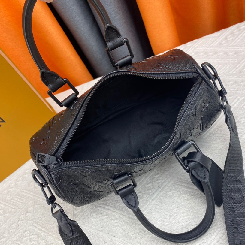 Louis Vuitton Keepall Bandoulière 25 Mens Shoulder Bags