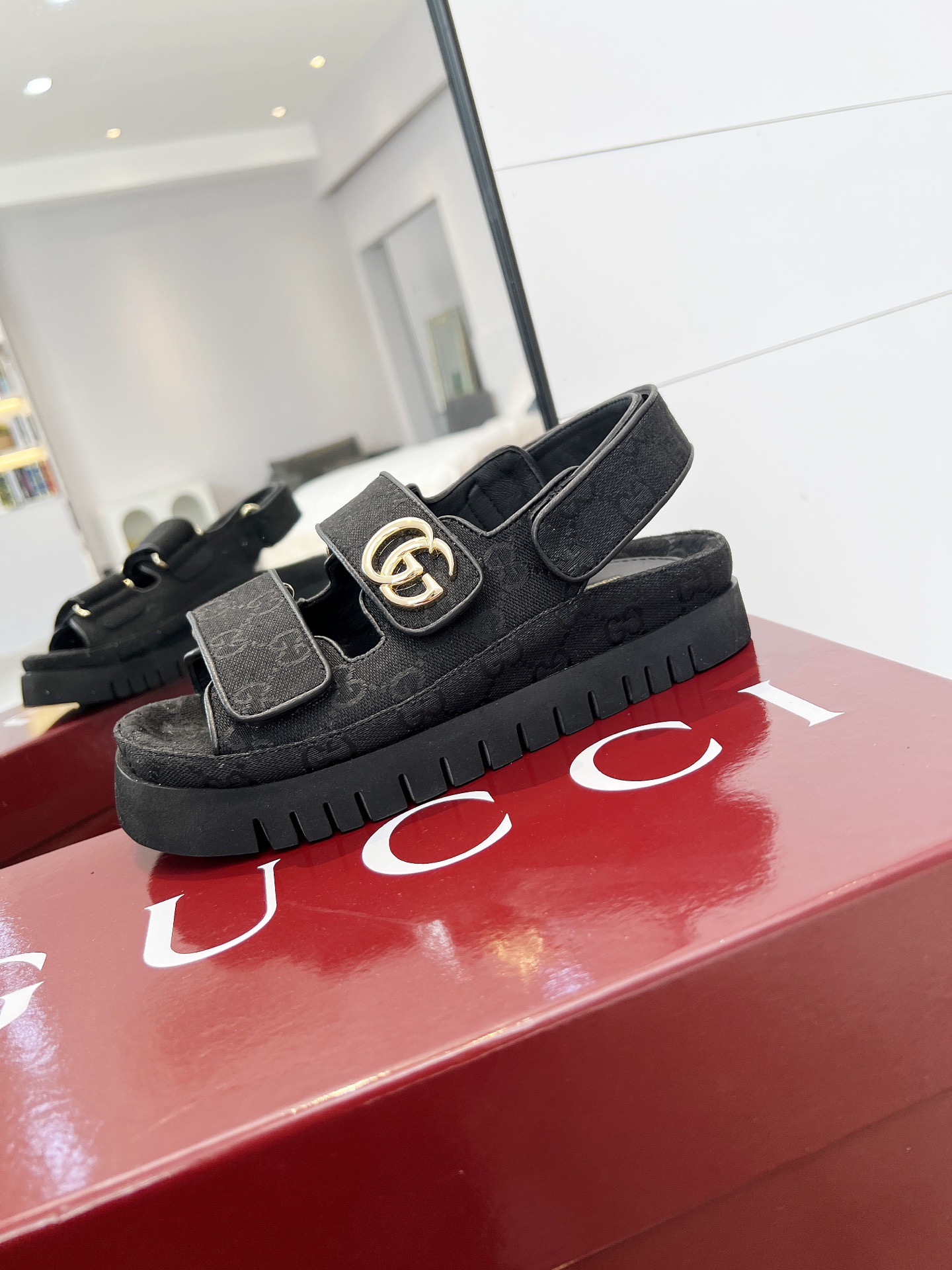 Gucci Women Thick soled Sandals Size 35-41