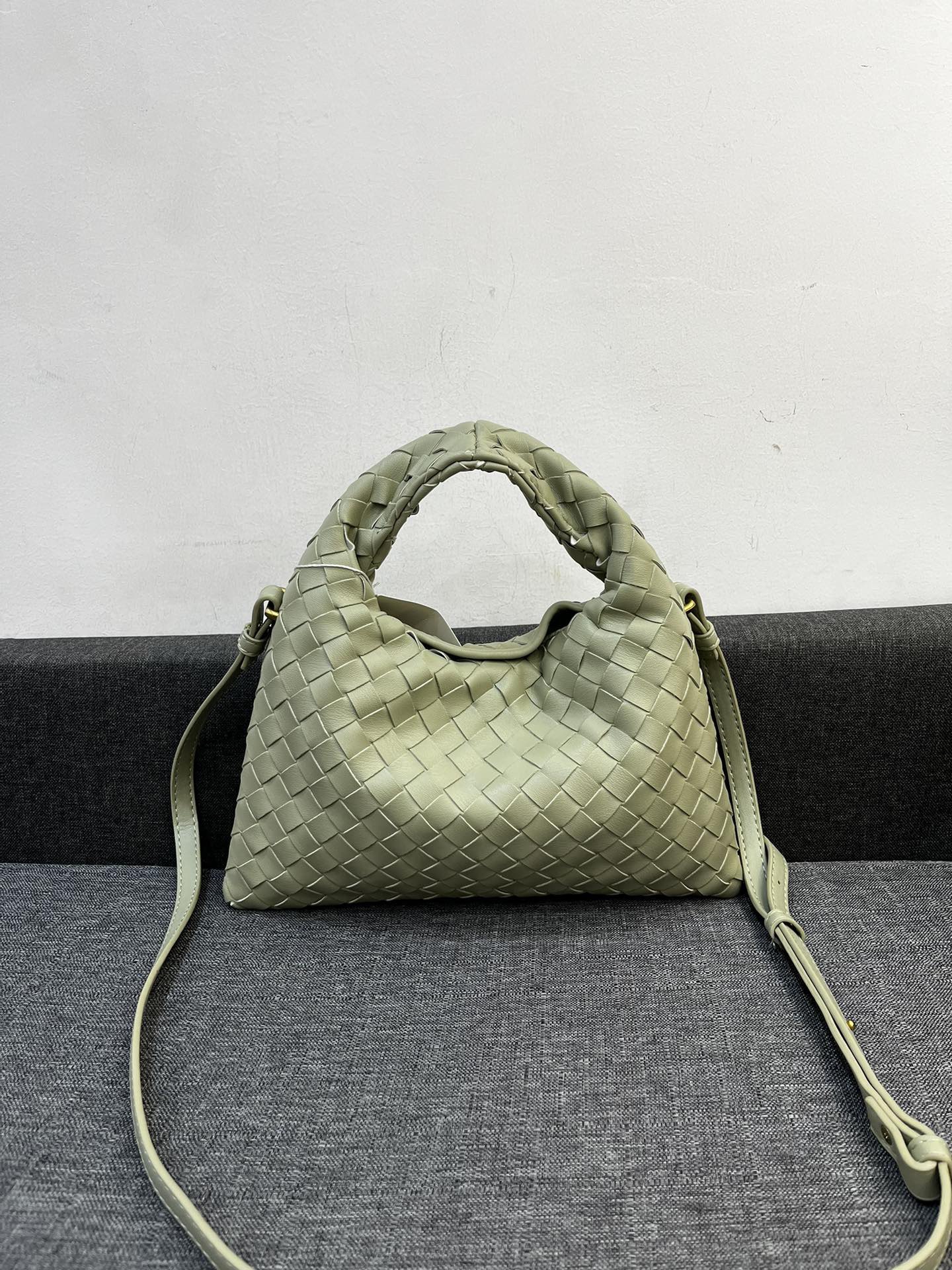 Bottega Veneta HO Women Shoulder Bags 28*17cm