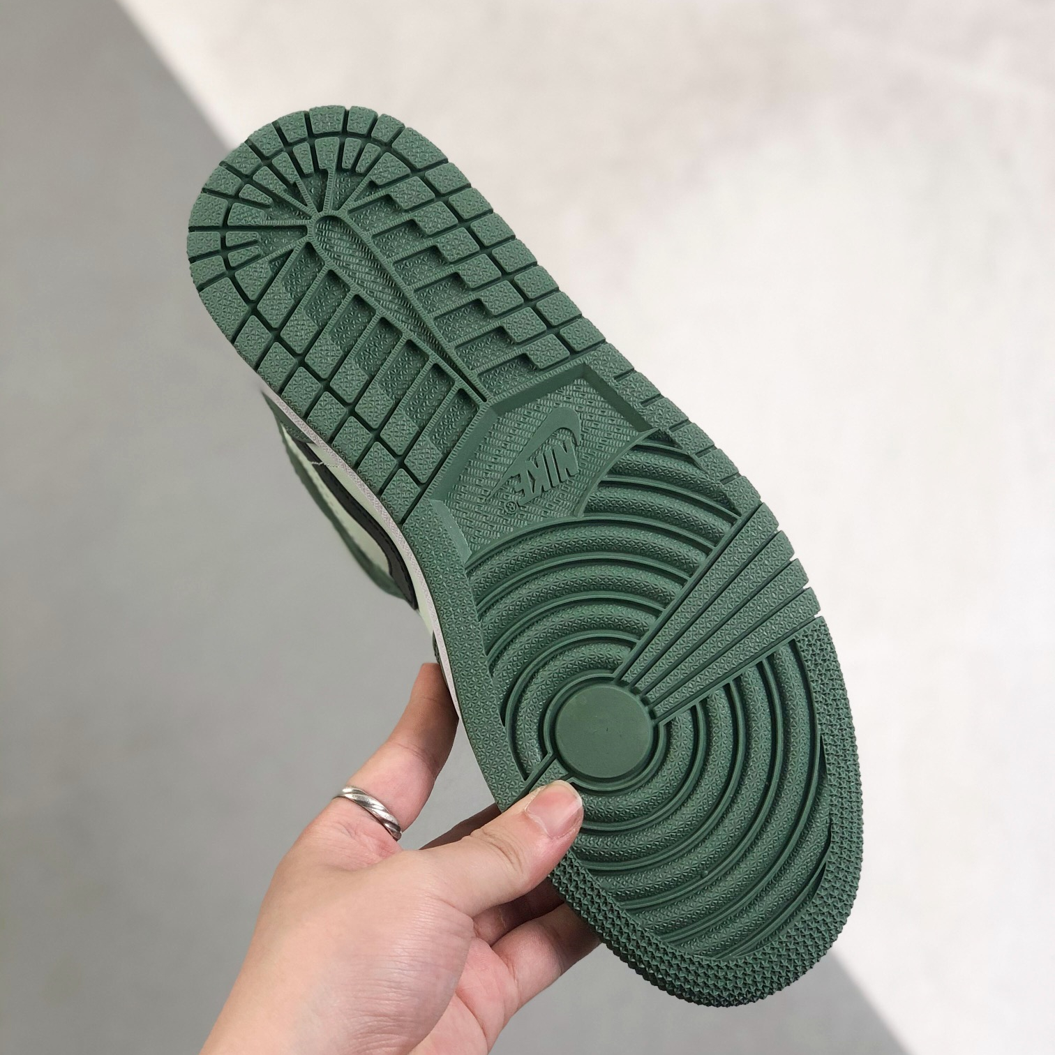 Nike Air Jordan 1 High Top Sneakers Shoes Gr. 36-46