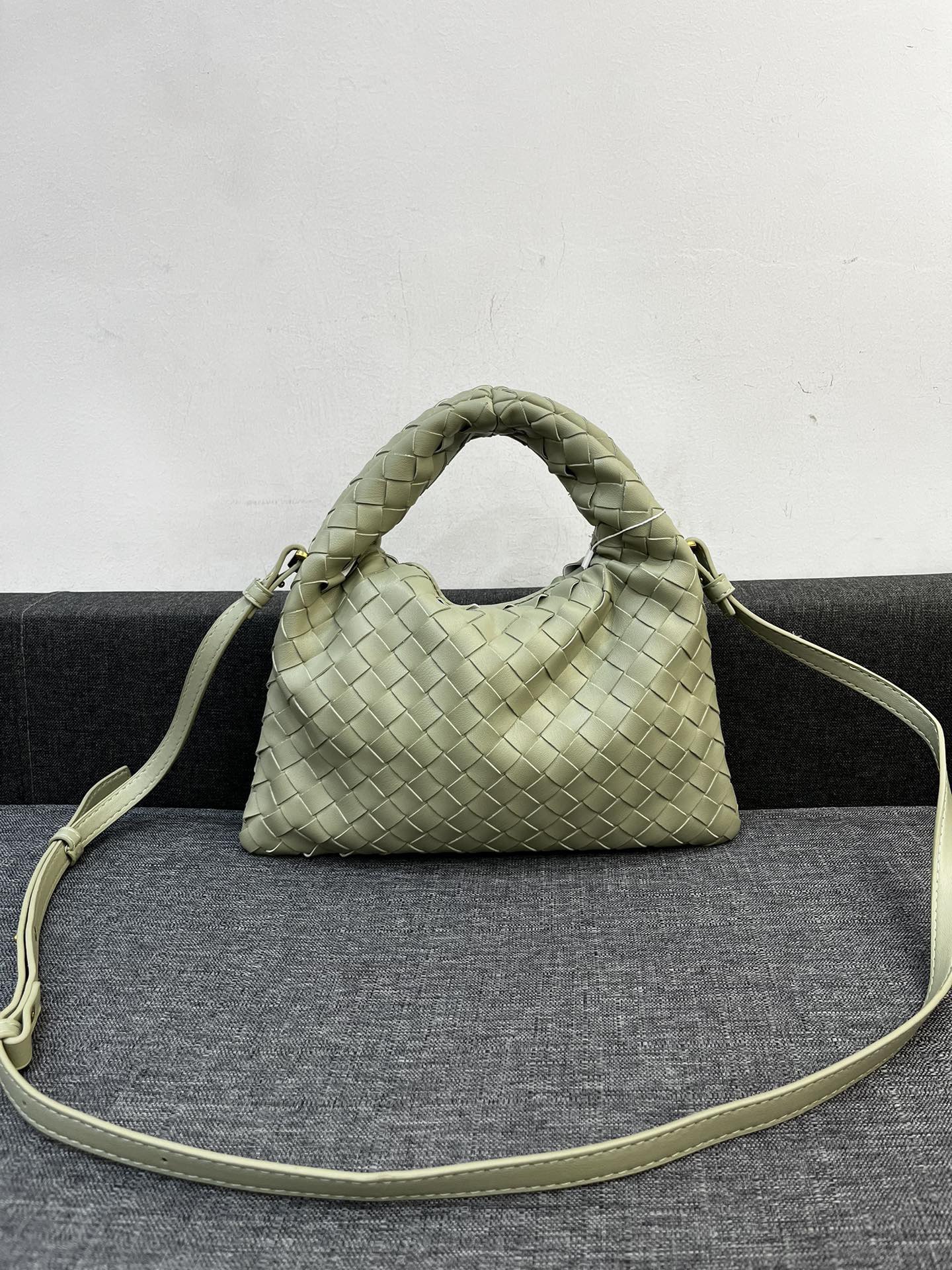 Bottega Veneta HO Women Shoulder Bags 28*17cm