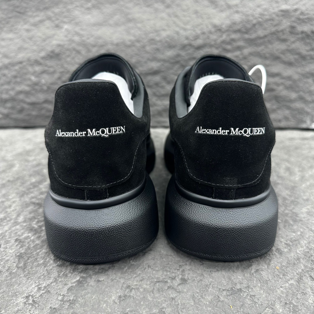 Alexander McQueen Oversized Sneaker size 36-46