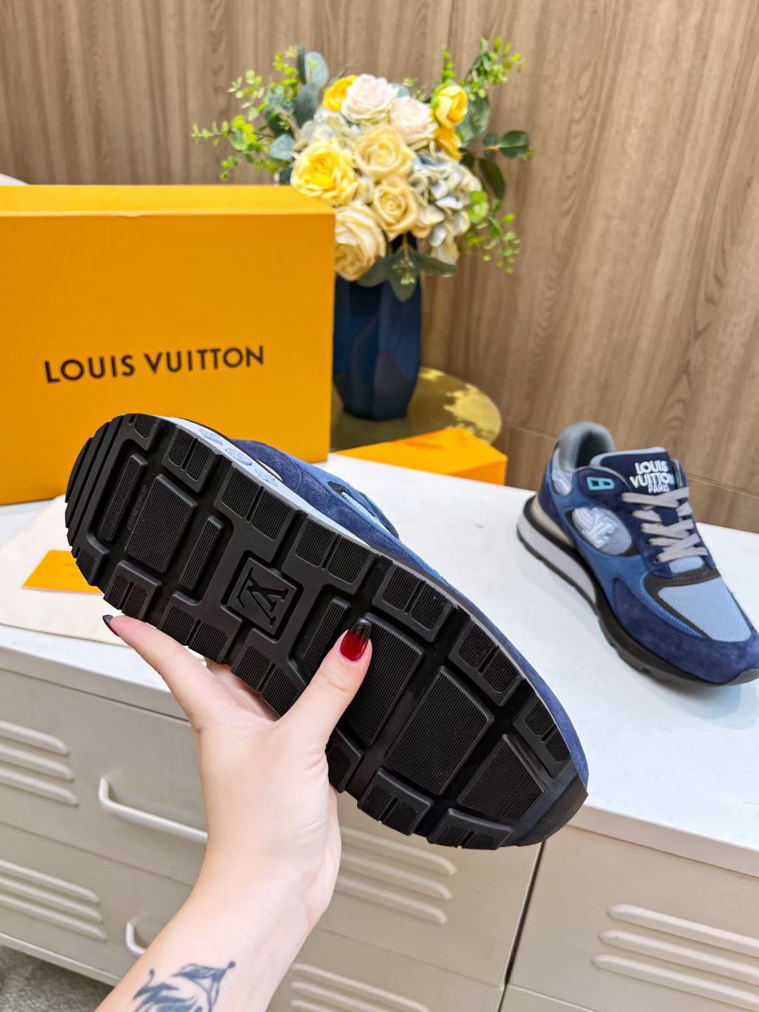 Louis Vuitton Run Away Sneaker Size 40-46