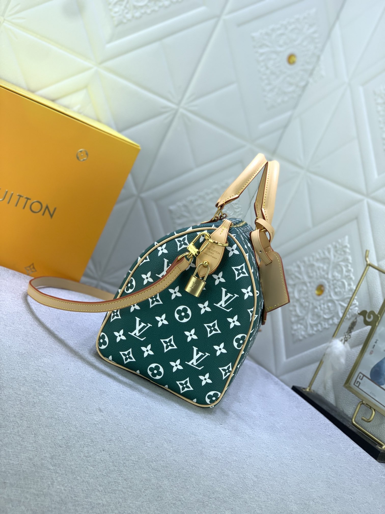 Louis Vuitton Speedy P9 Bandoulière 30 Monogram Leather Travel Bags Size 30*21*7cm