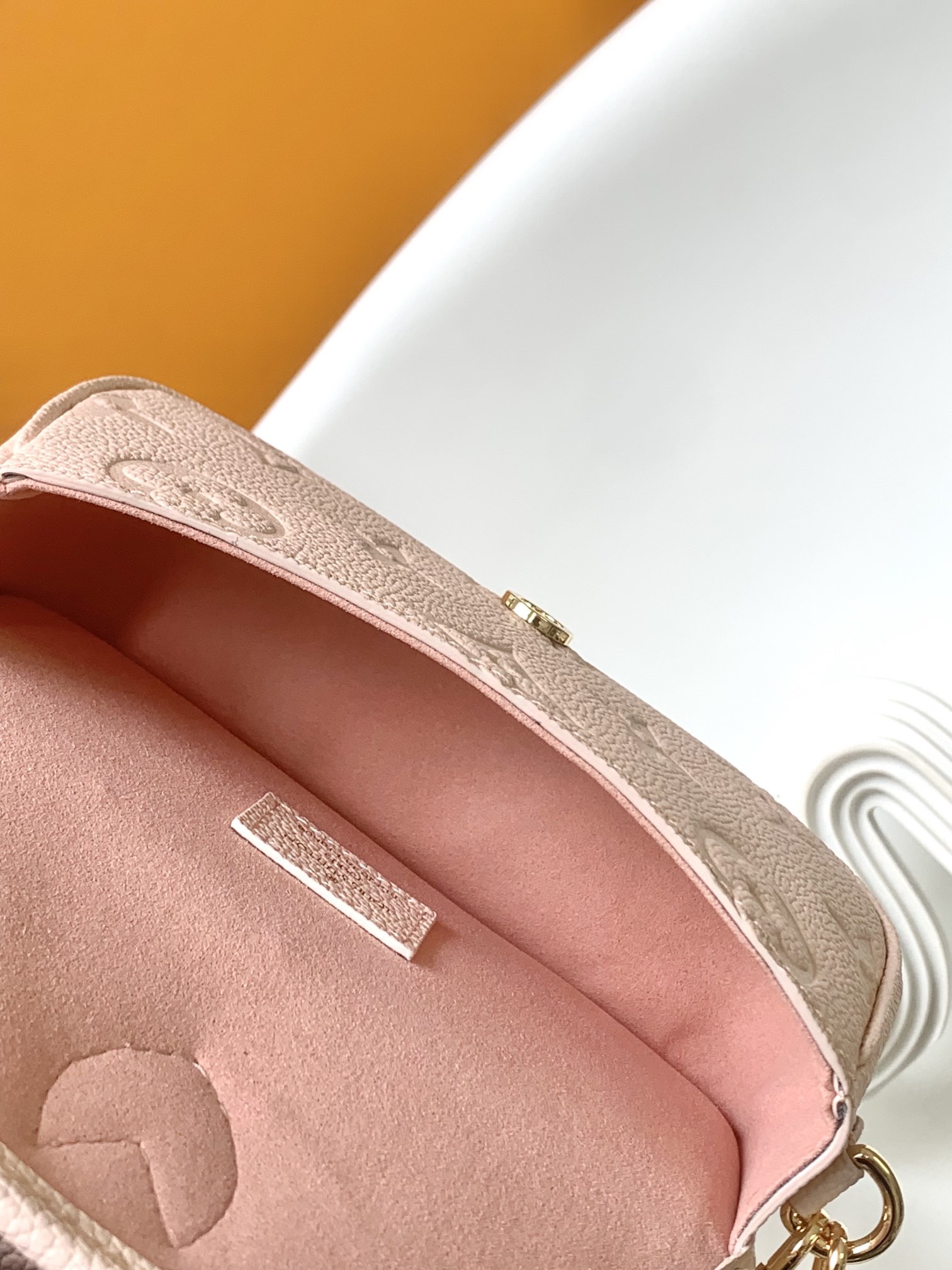 Louis Vuitton M83566 Nano Diane Women Shoulder Bags Size 19*10.5*6cm