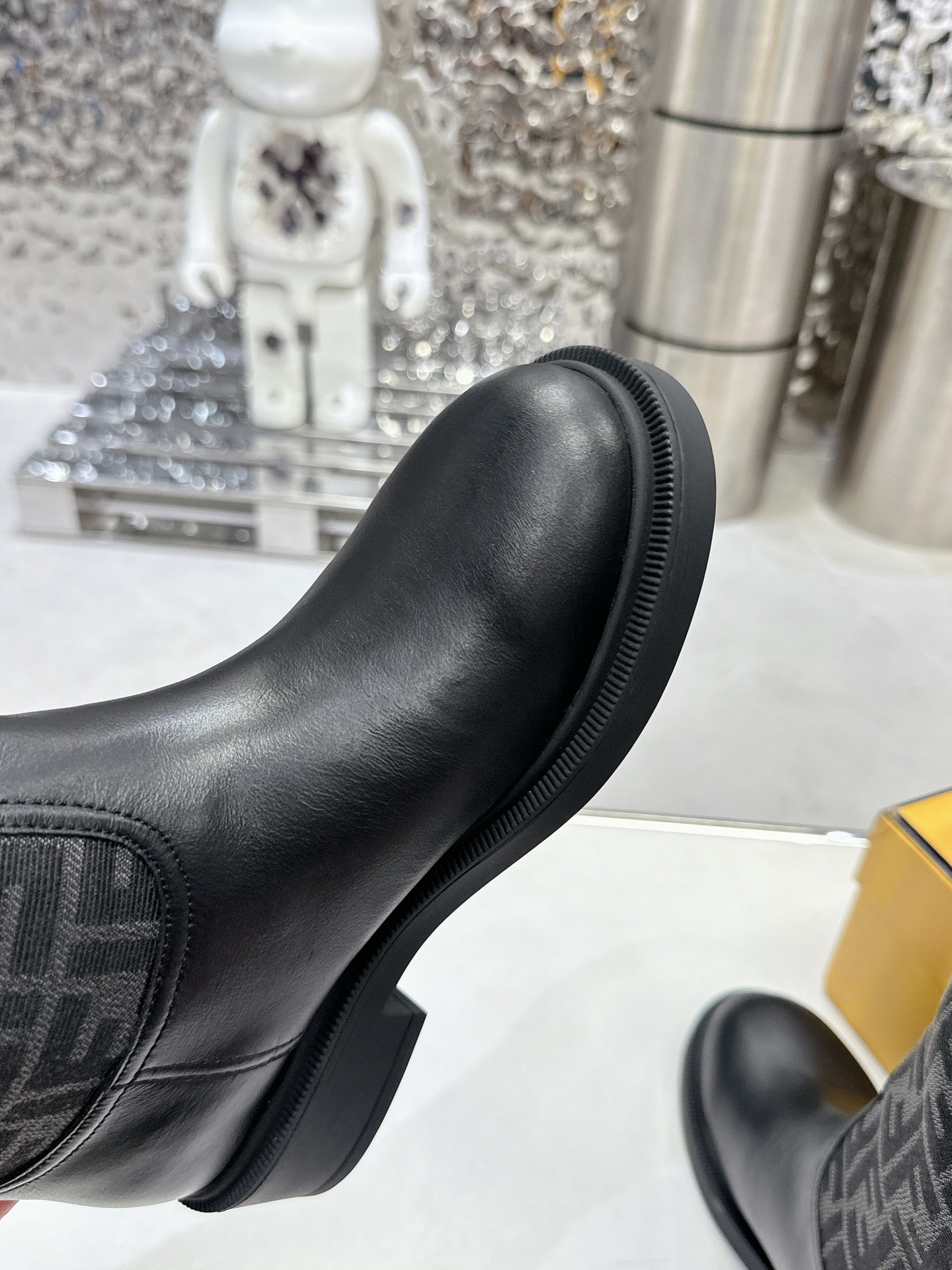 Fendi New Women Boots Size 35-41