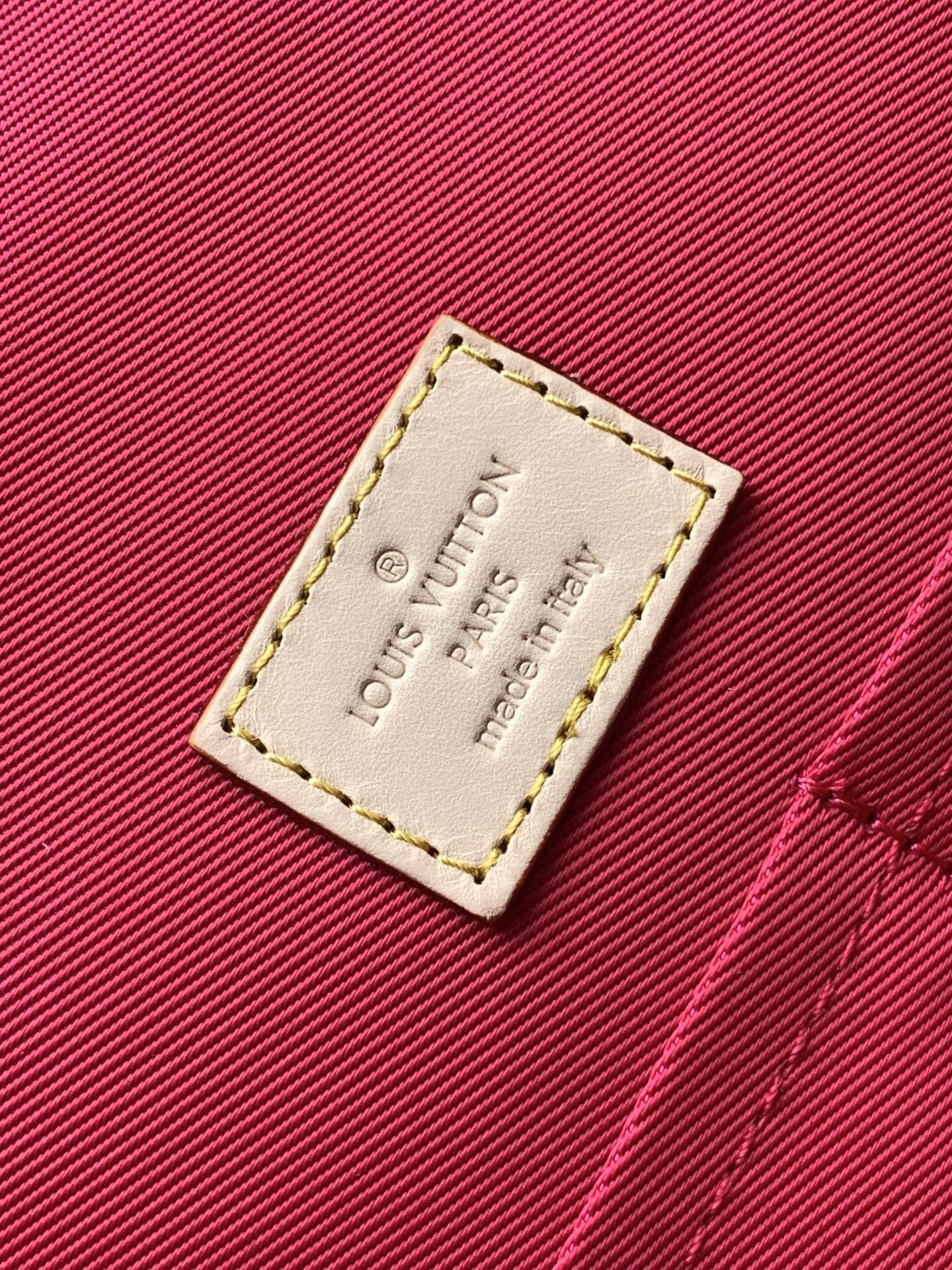 Louis Vuitton M42738 Cluny bb Women Shoulder Bags Size 28*20*10cm