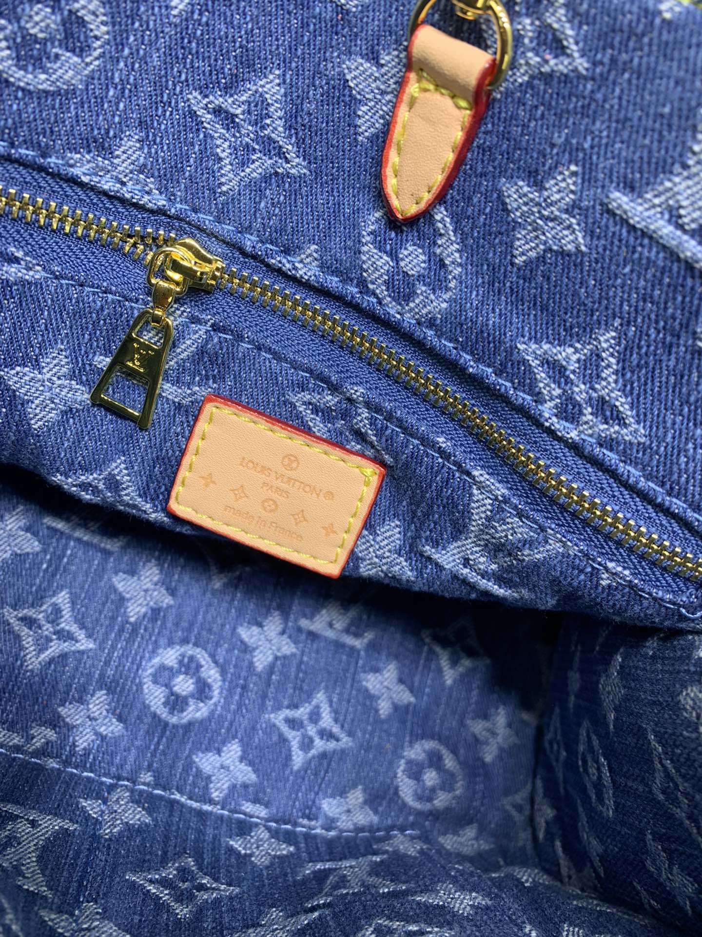 Louis Vuitton M46373 OnTheGo Monogram Reverse Giant Denim Cowboy Women Shoulder Bags Size 25*19*11.5cm