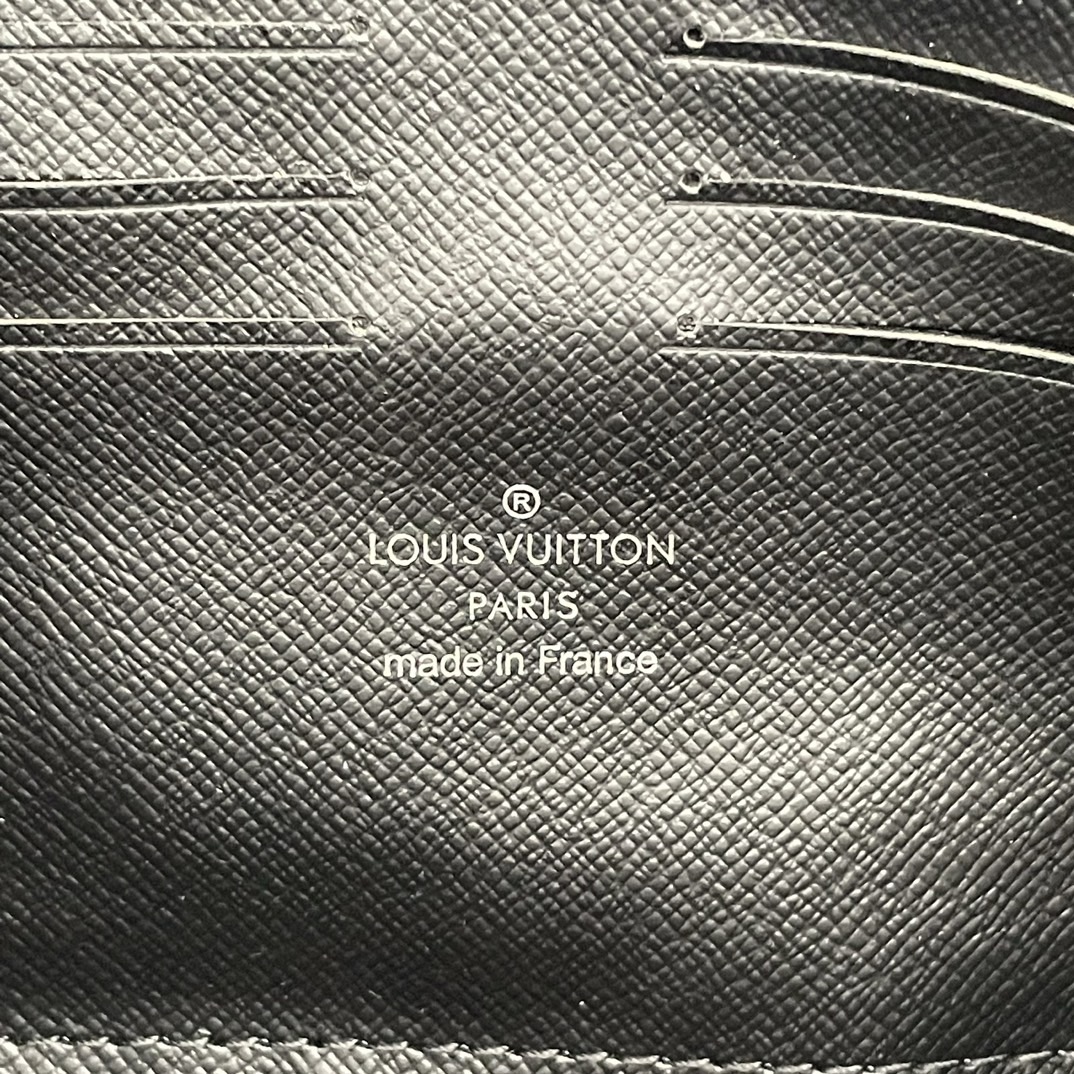Louis Vuitton M82076 Pochette Kasai Mens Shoulder Bags Size 25*15.5*6.5cm