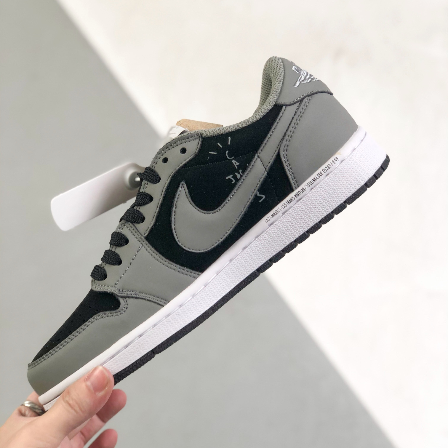 Nike Air Jordan 1 x Travis Scott Low Top Sneaker Shoes Gr. 36-46