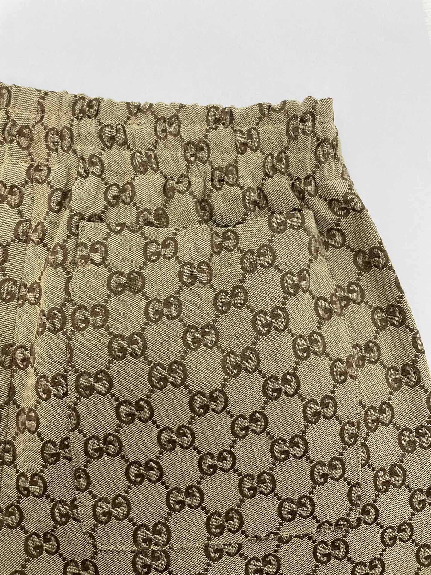 Gucci Sommeranzug Size S-XL