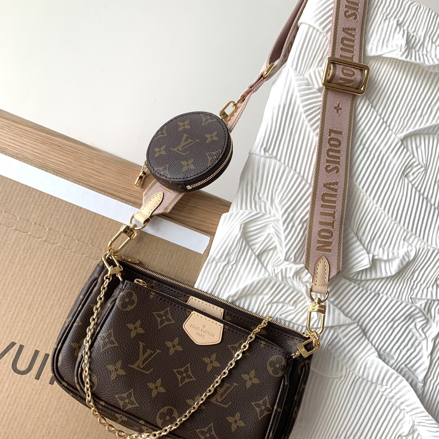 Louis Vuitton M44840 Multi Pochette Accessoires Women Shoulder Bags Size 24*13.5*4cm