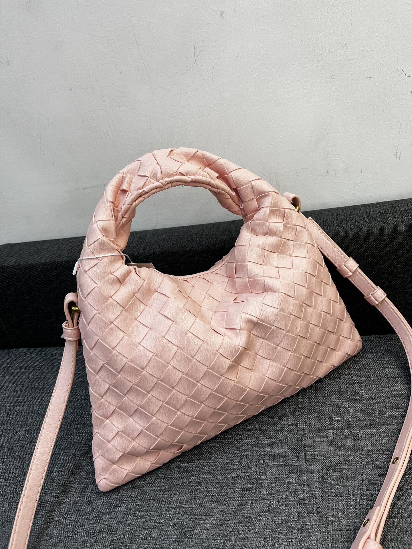 Bottega Veneta HO Women Shoulder Bags 28*17cm