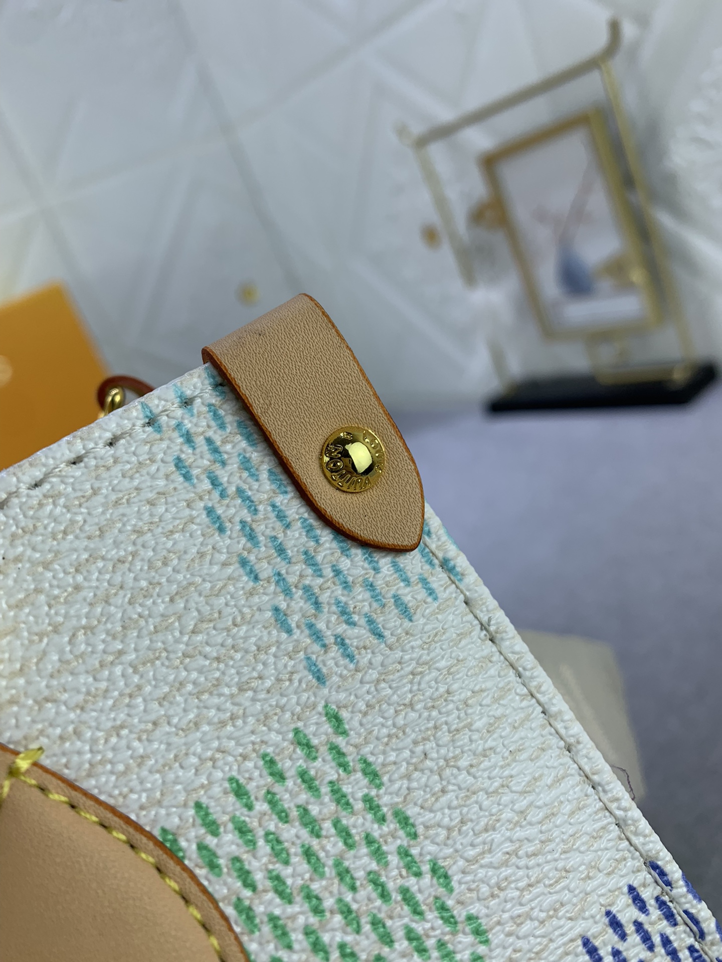 Louis Vuitton M46373 OnTheGo Women Shoulder Bags Size 25*19*11cm