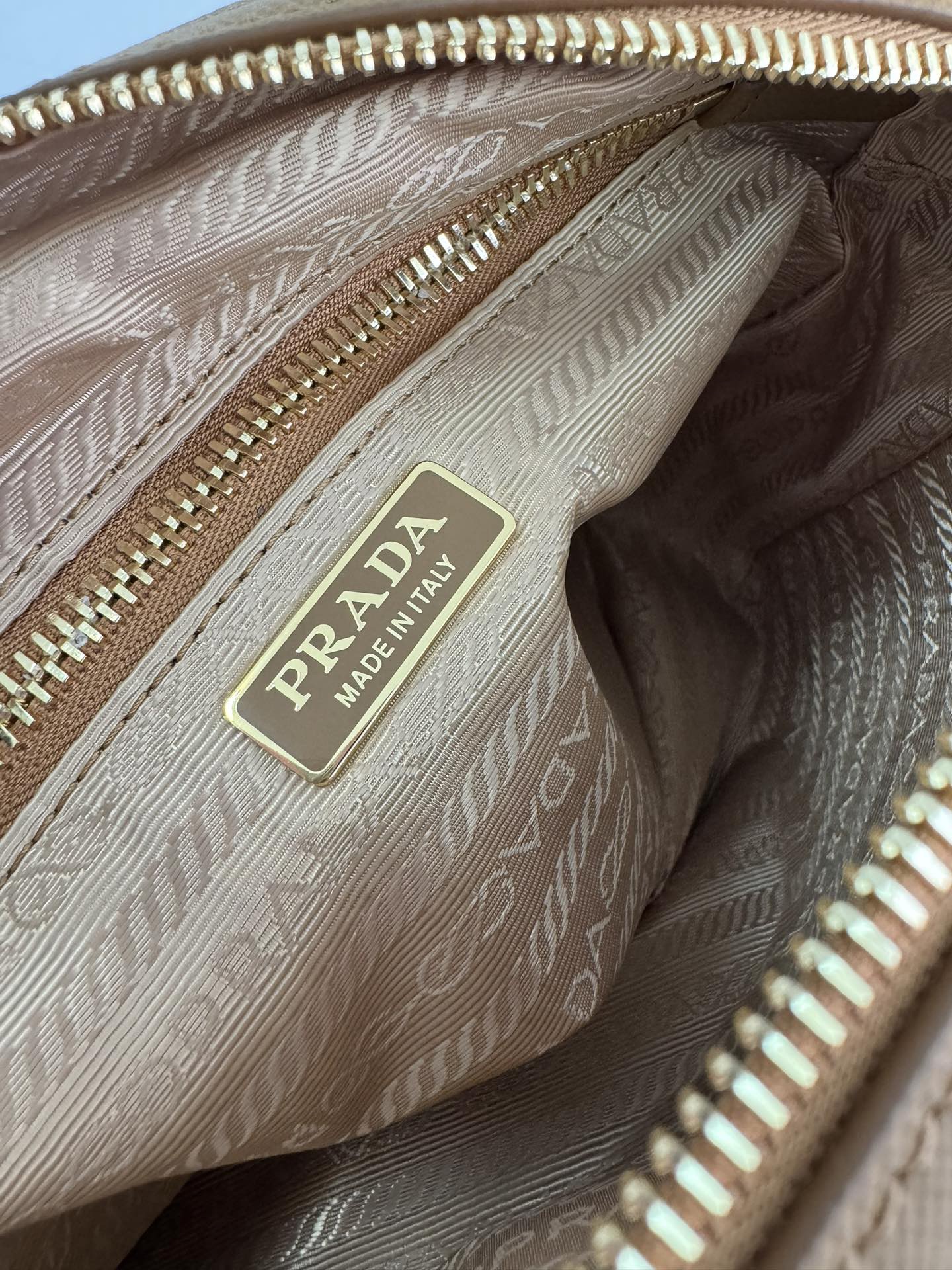 Prada 1BH218 Re-Edition 1978 Re-Nylon Women Shoulder Bags Size 21*17*8cm`