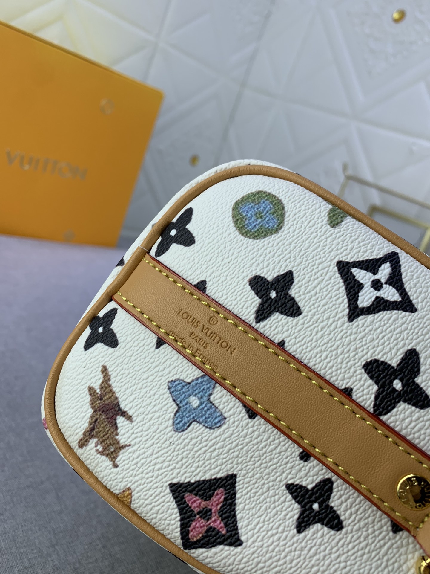 Louis Vuitton Keepall Bandoulière 25 Women Shoulder Bags
