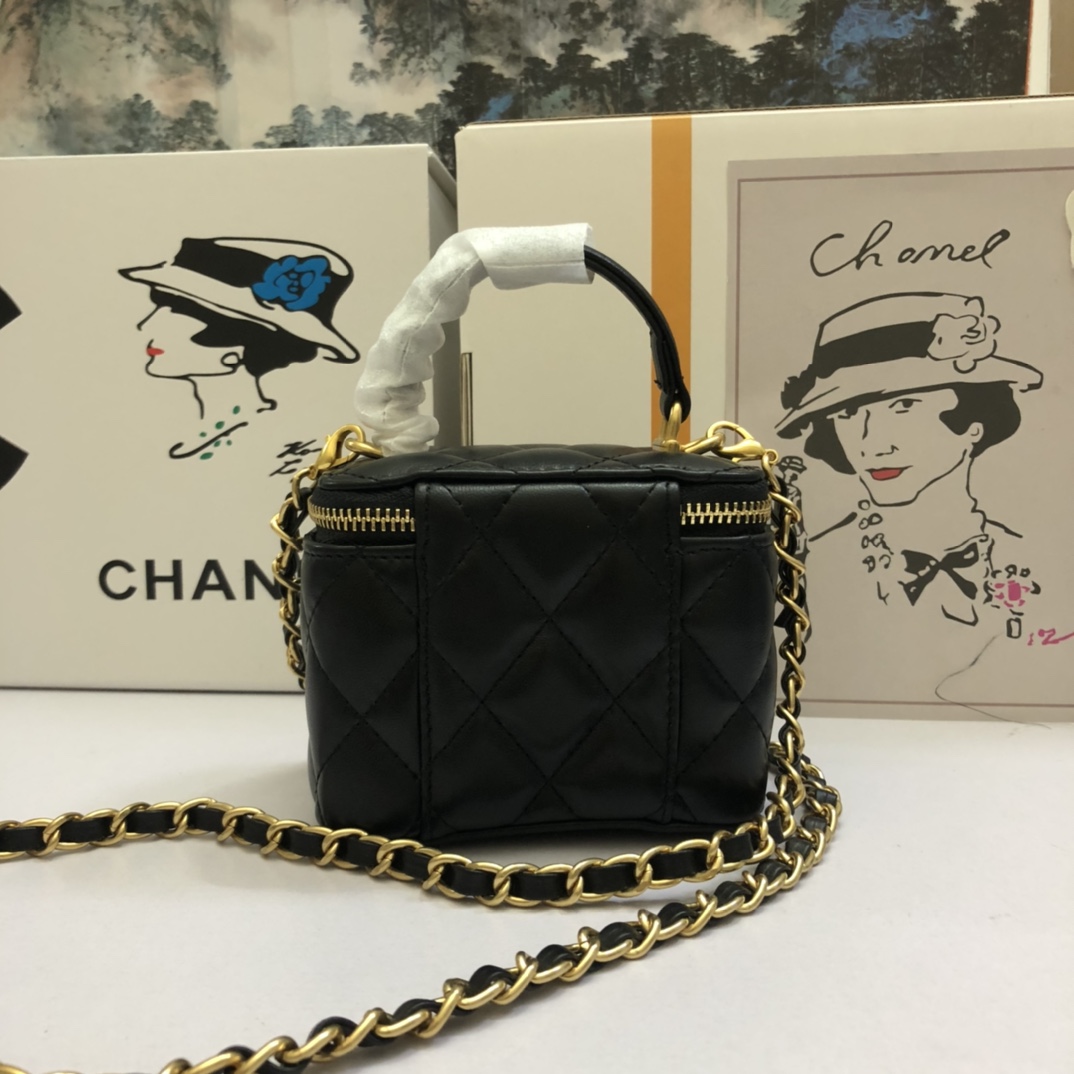 Chanel Women Shoulder Bags 11*8.5*7cm