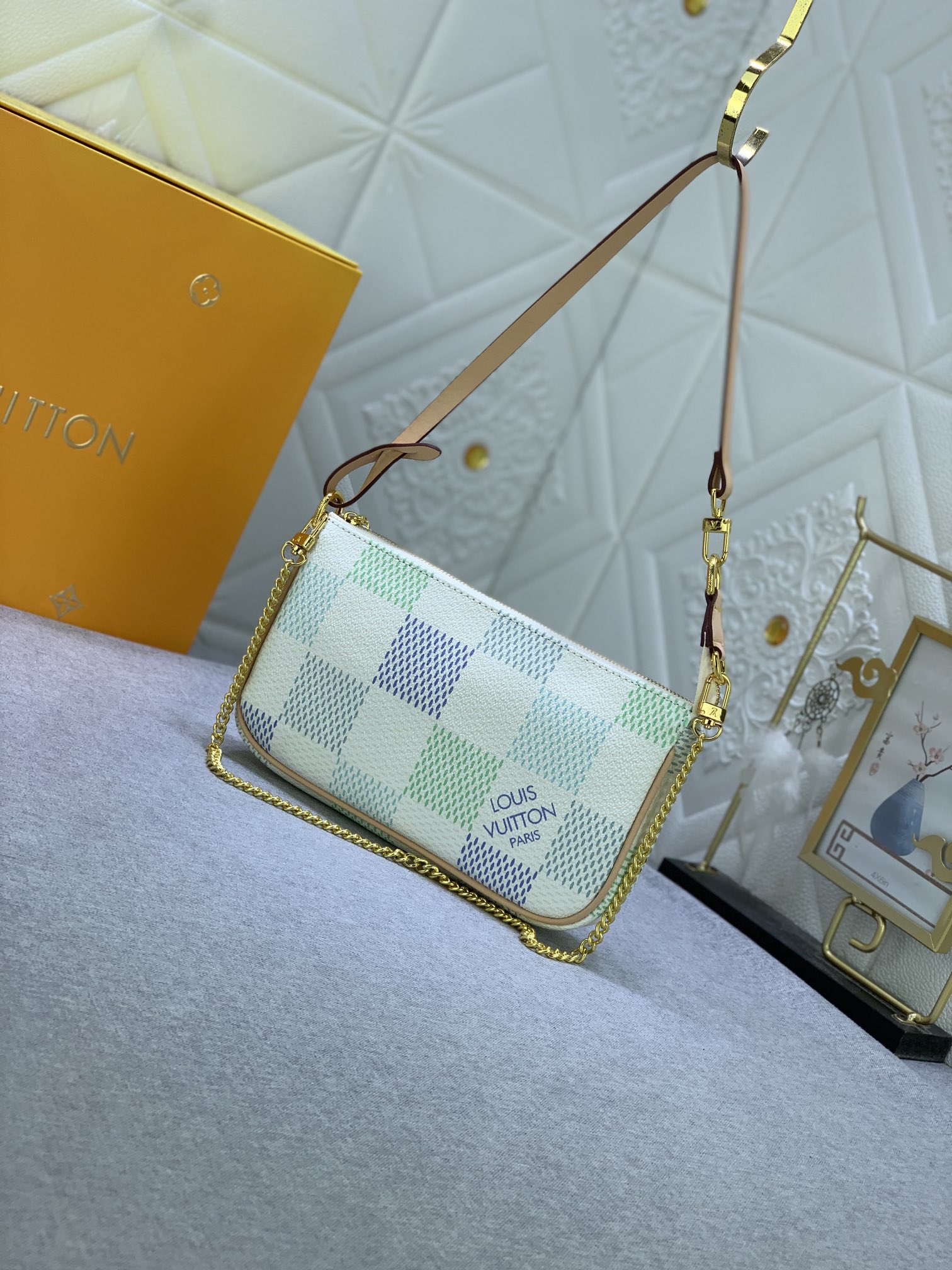 Louis Vuitton N40642 Pochette Accessoires Women Shoulder Bags Size 23*13*4cm