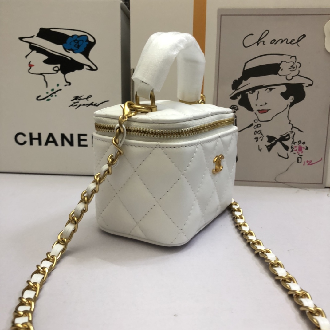 Chanel Women Shoulder Bags 11*8.5*7cm