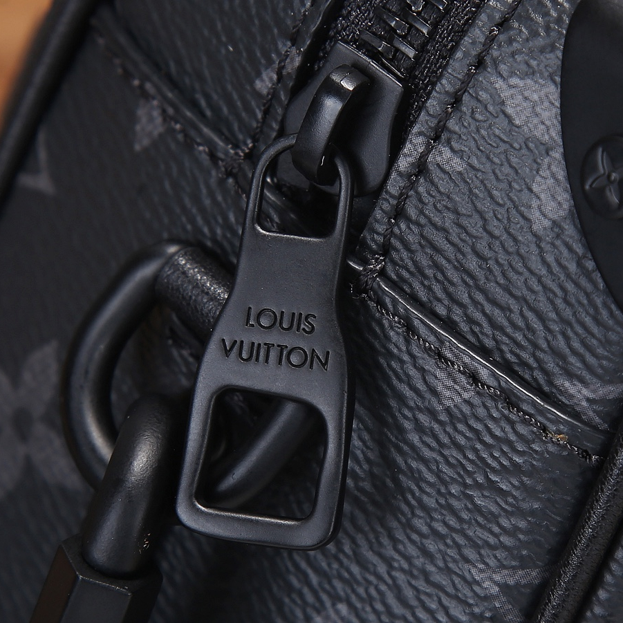 Louis Vuitton M44735 Soft Trunk Mens Shoulder Bags Size 18.5*13*8cm