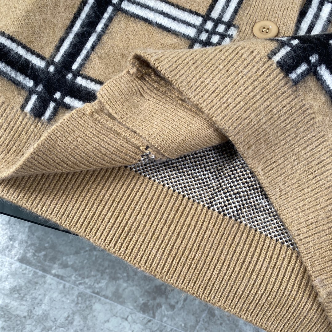 Burberry Classic style Jacket Sweatshirt Size S-L