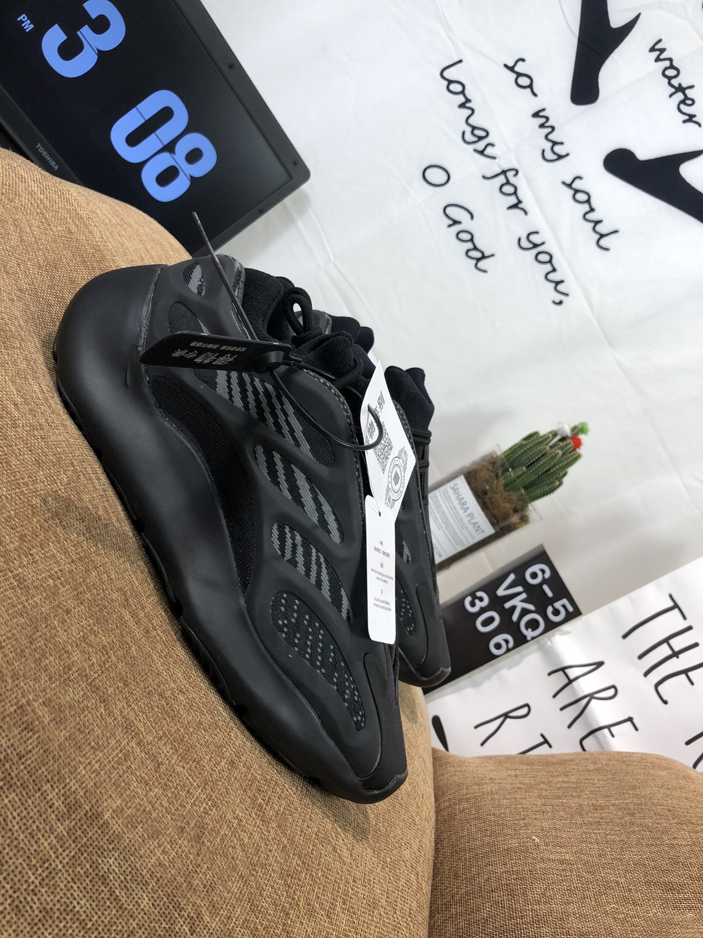 Yeezy 700 V3  Azael  Mens/Women's Sneakers Shoes 36 - 45