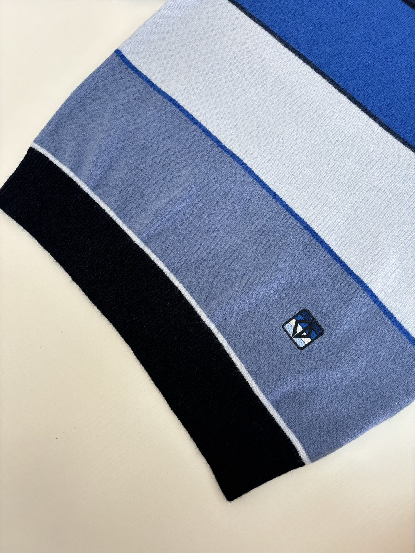 Dior Unisex Sweatshirt Size S-XL