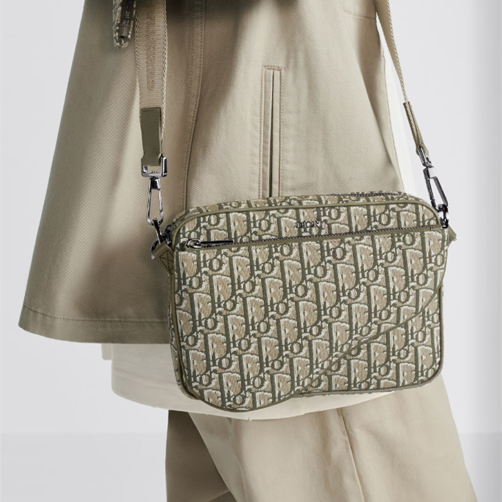 Dior Oblique Mens Shoulder Bags Size 18*25*5cm