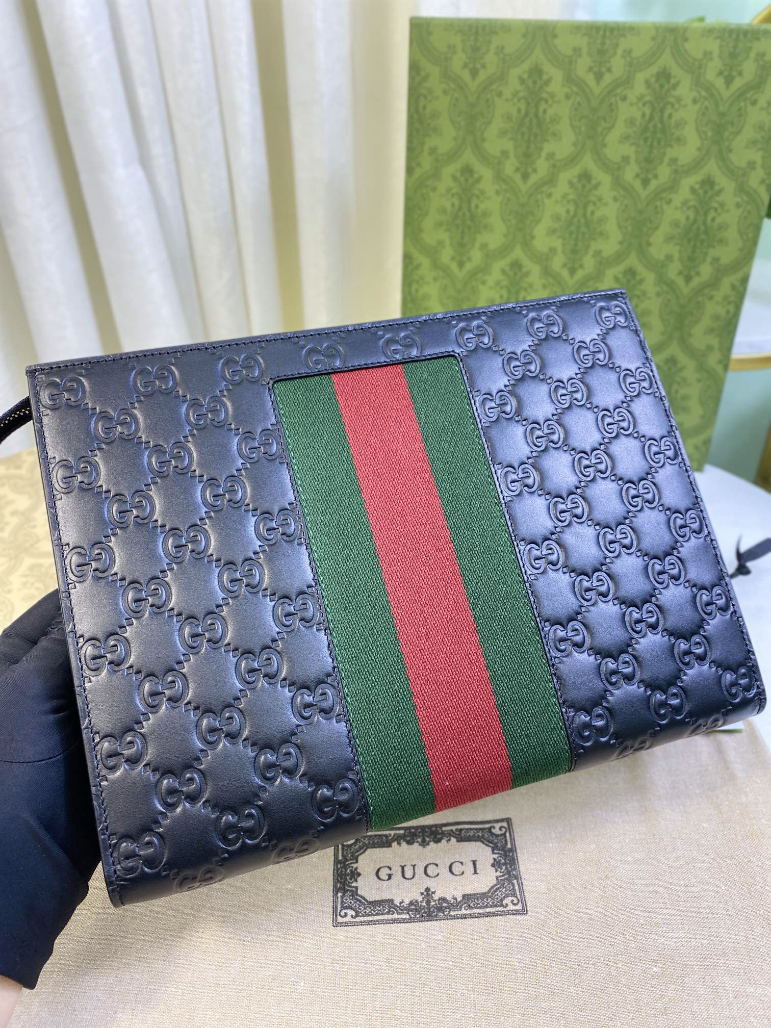 Gucci New GG Supreme Clutch Size 26*20*6cm Style 475316