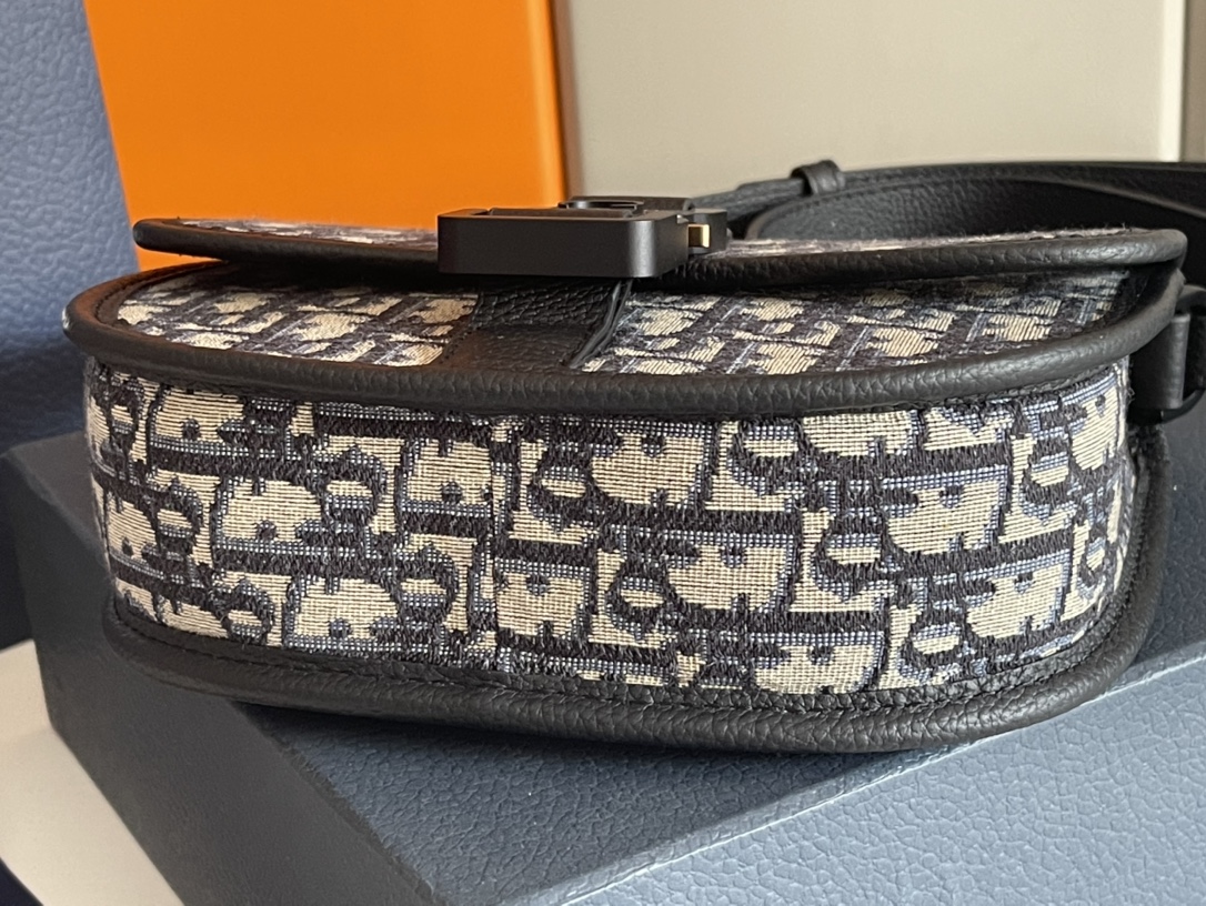 Dior 2022SS Gallop Mens Shoulder Bags 20.5*16*5cm