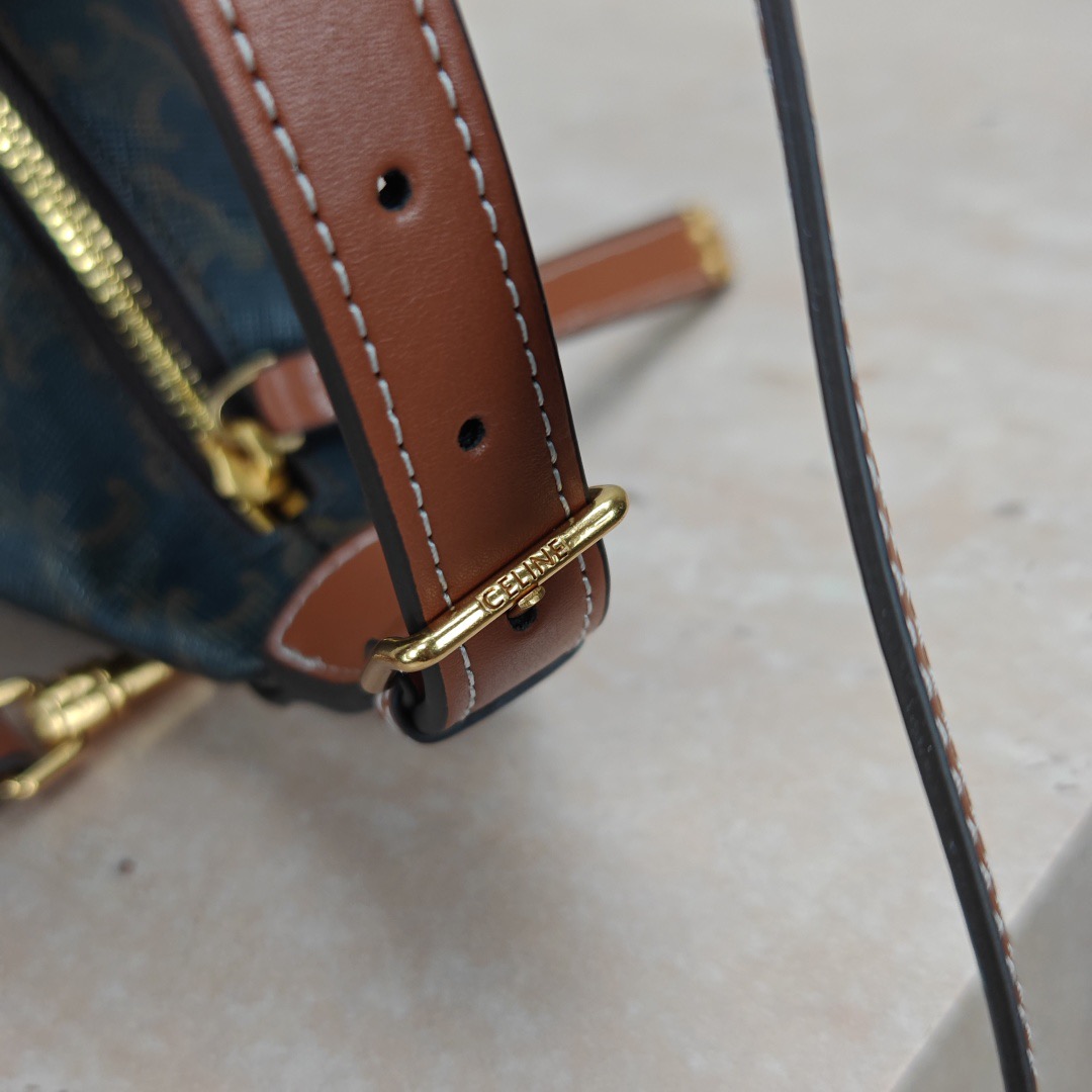 Celine 25ss Lulu Women Shoulder Bags Size 24*21*5cm