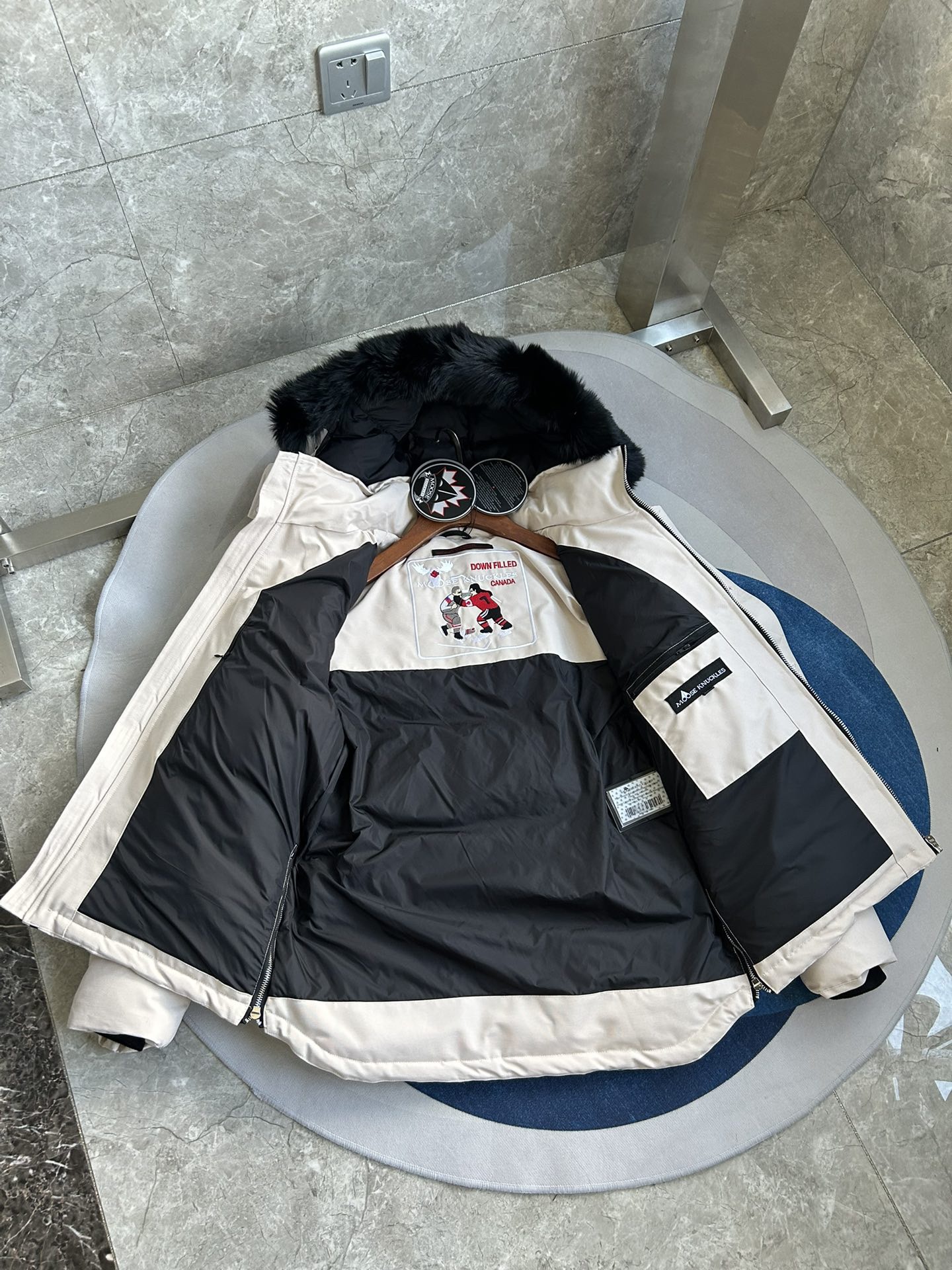 Moose Knuckles 06 Men Winter Jacket Size S-XXL Beige