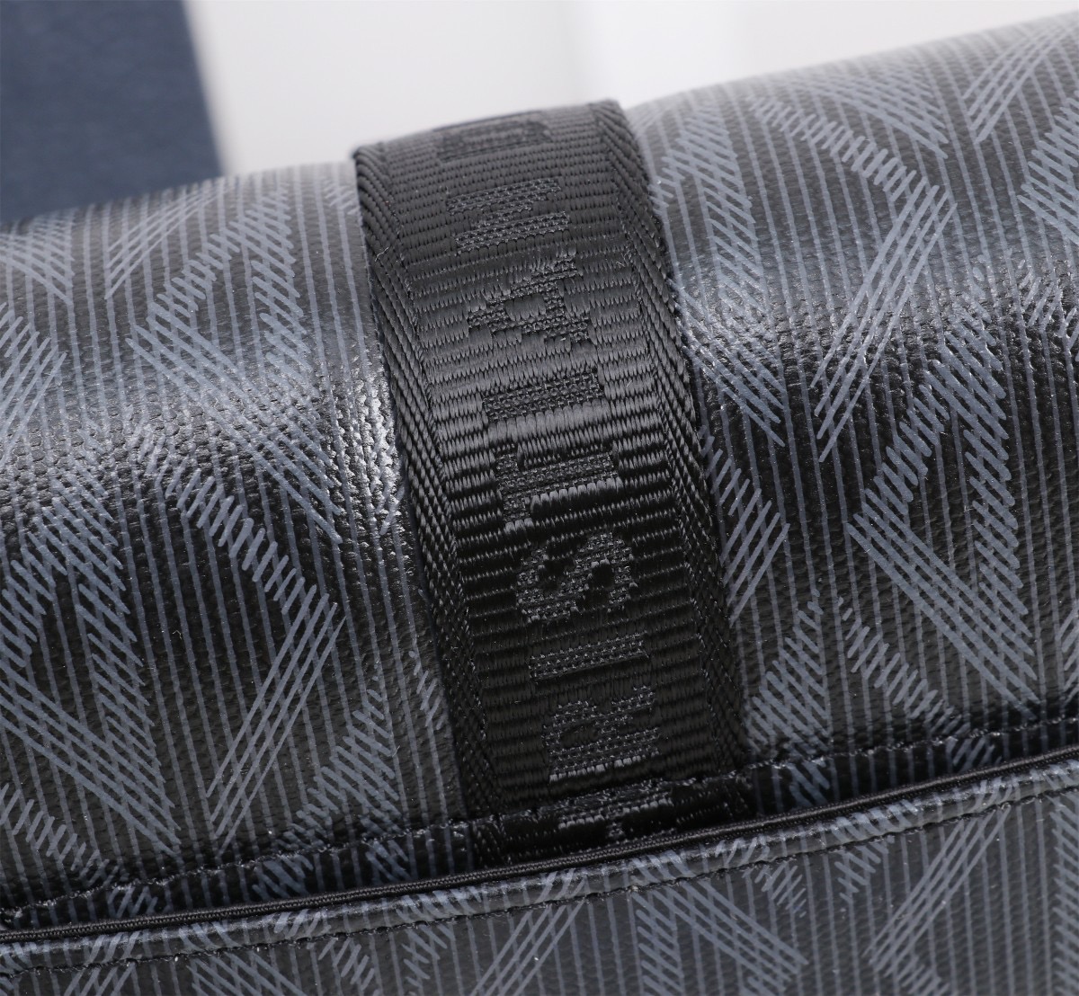 Dior Mini Hit The Road Mens Shoulder Bags Size 19*11*4cm