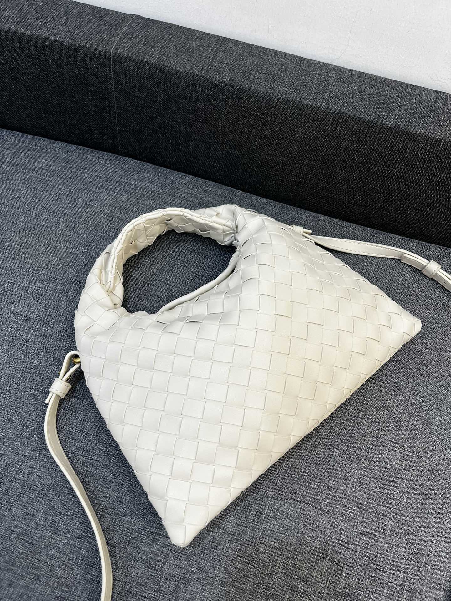 Bottega Veneta HO Women Shoulder Bags 28*17cm