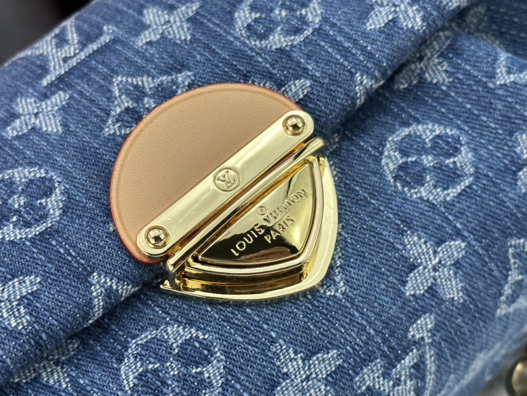 Louis Vuitton M45859 Favorite Denim Cowboy Women Shoulder Bags Size 24*14*9cm