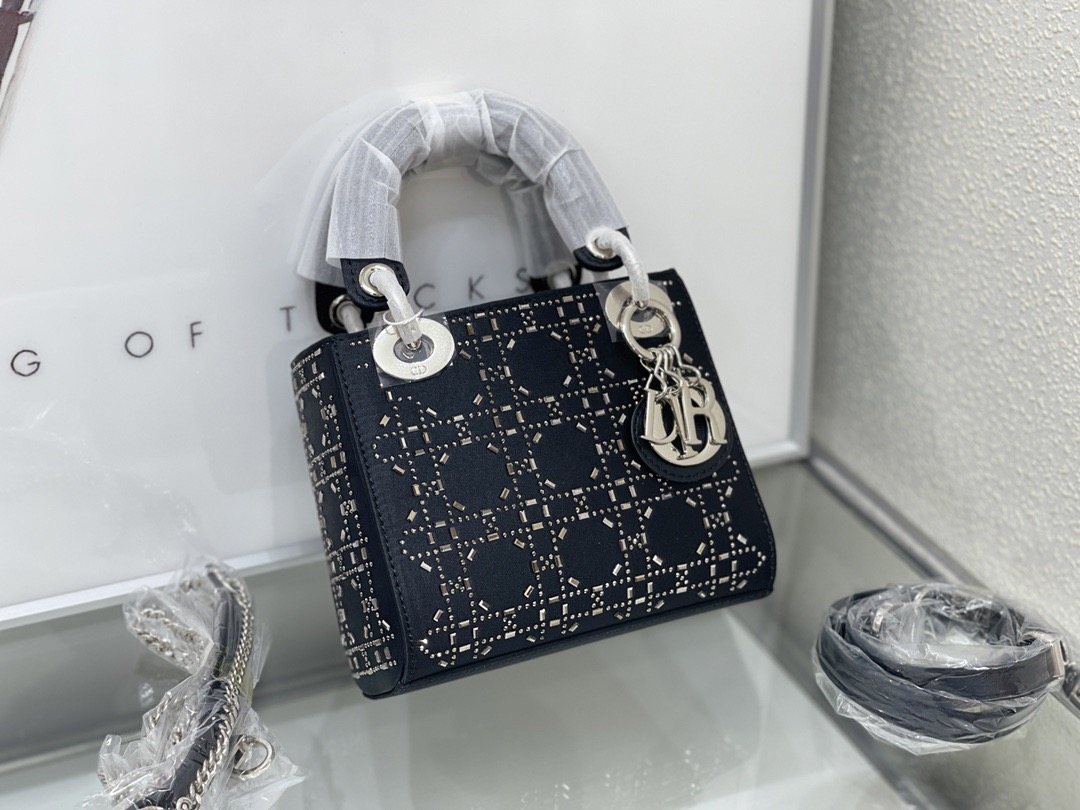 Dior Lady Women Shoulder Bags 17*15*7cm