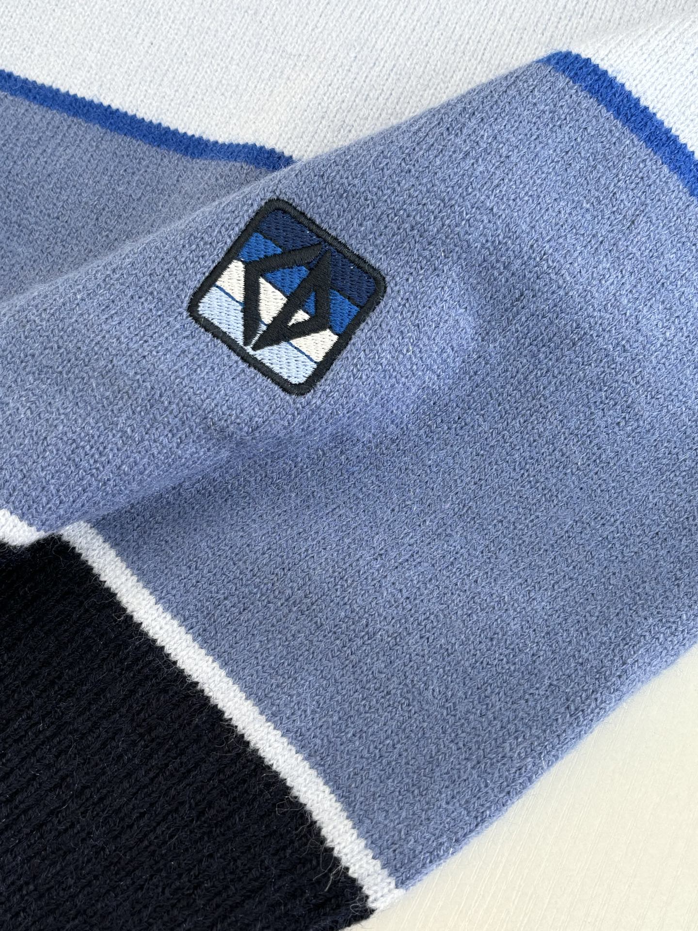 Dior Unisex Sweatshirt Size S-XL