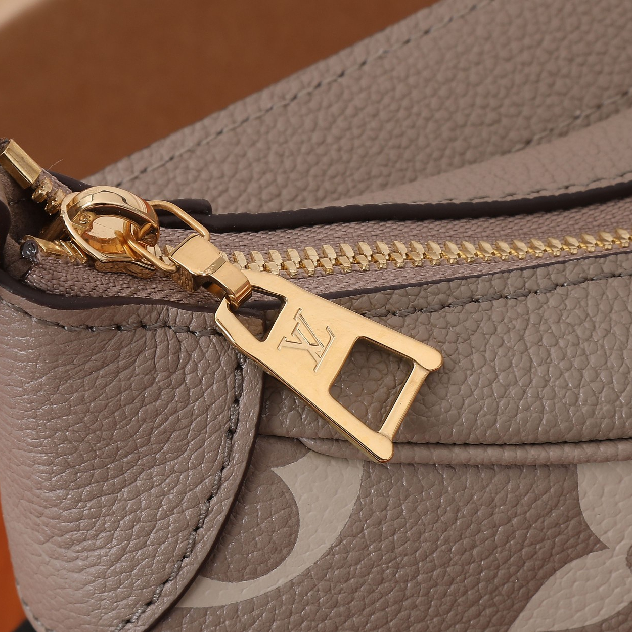 Louis Vuitton M46112 Bagatelle Women Shoulder Bags Size 22*14*9cm