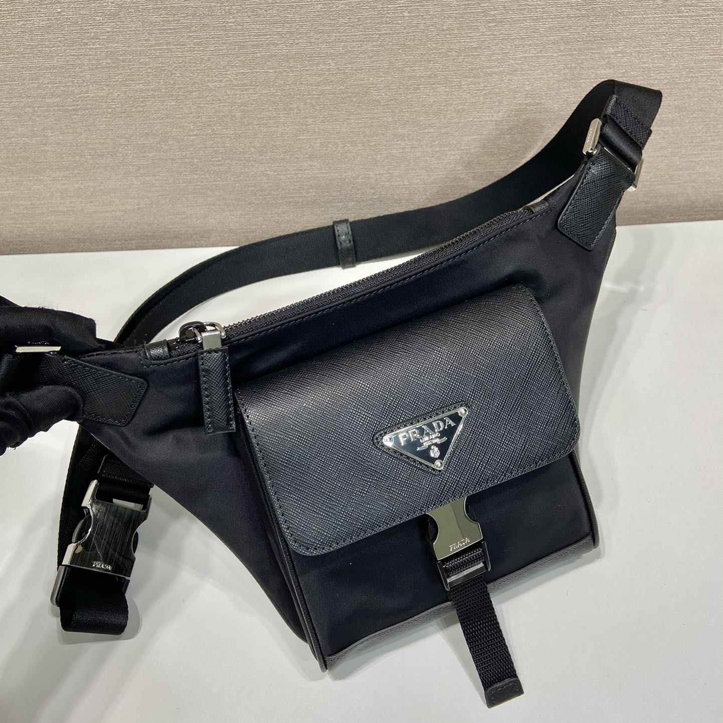 Prada 2VH160 Re-Nylon and Saffiano Leather Mens Shoulder Bags Size 20*16*2.5cm