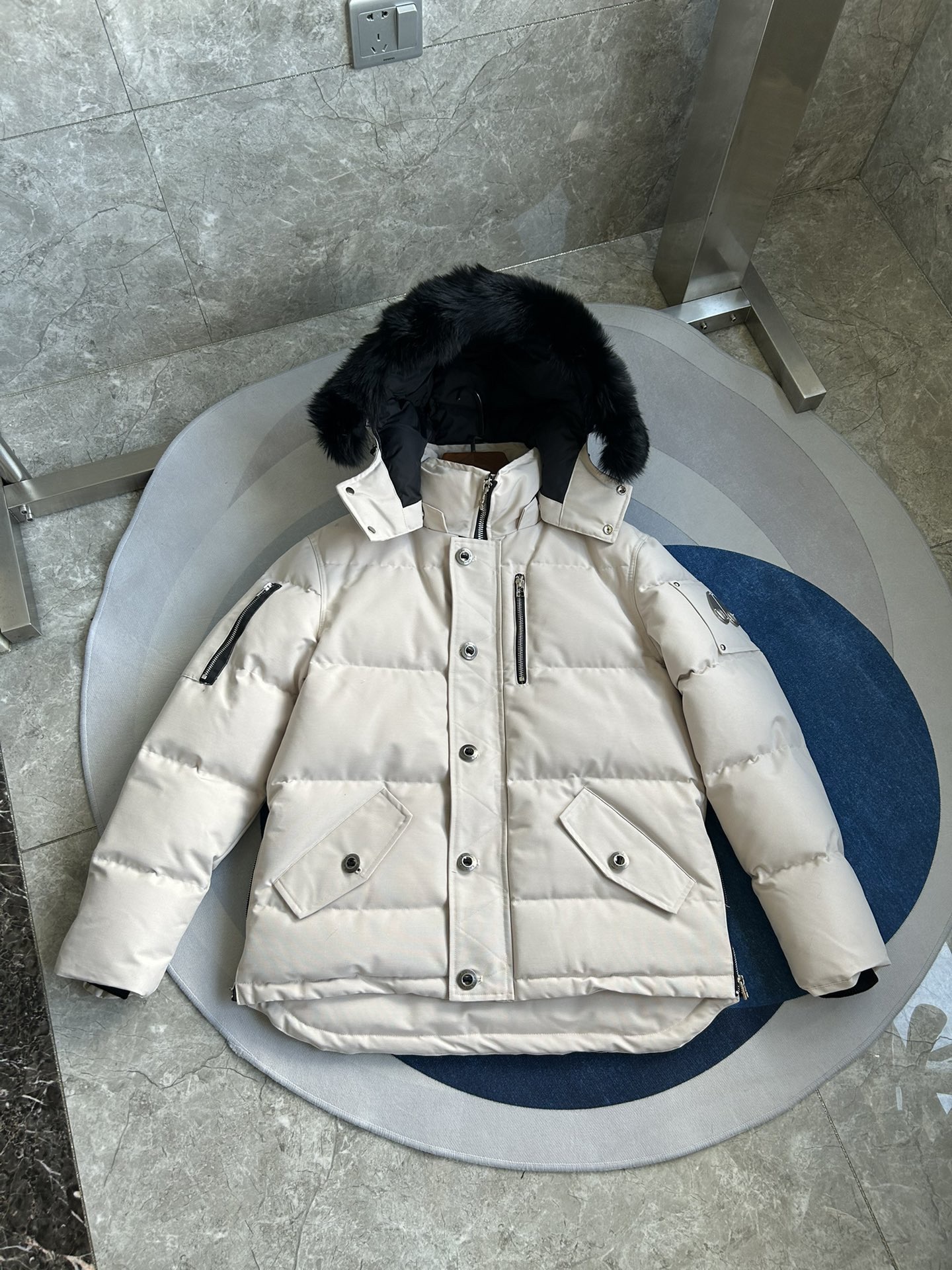 Moose Knuckles 06 Men Winter Jacket Size S-XXL Beige