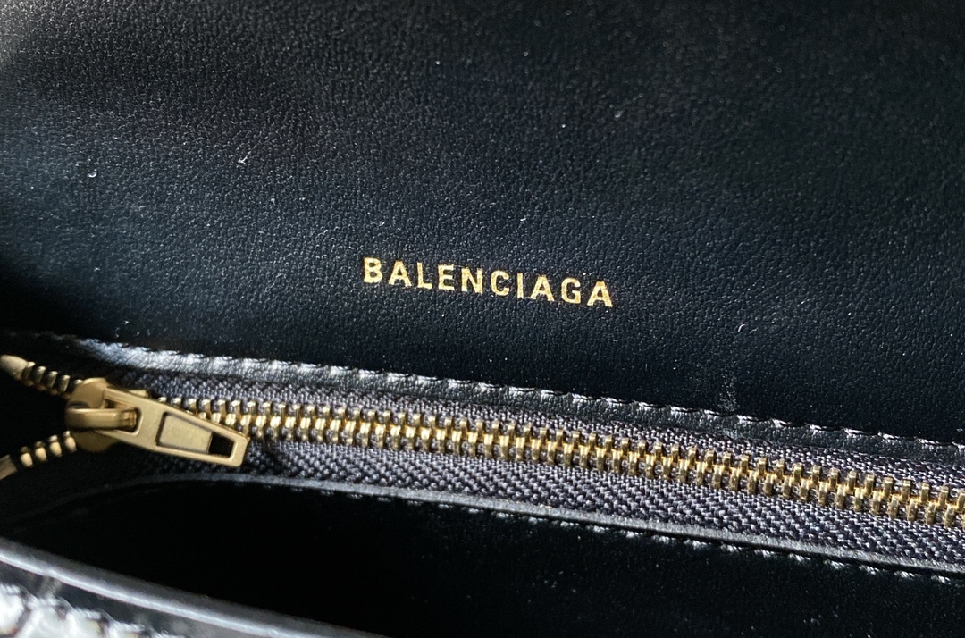 Balenciaga Women Shoulder Bags Handbags 2-Size