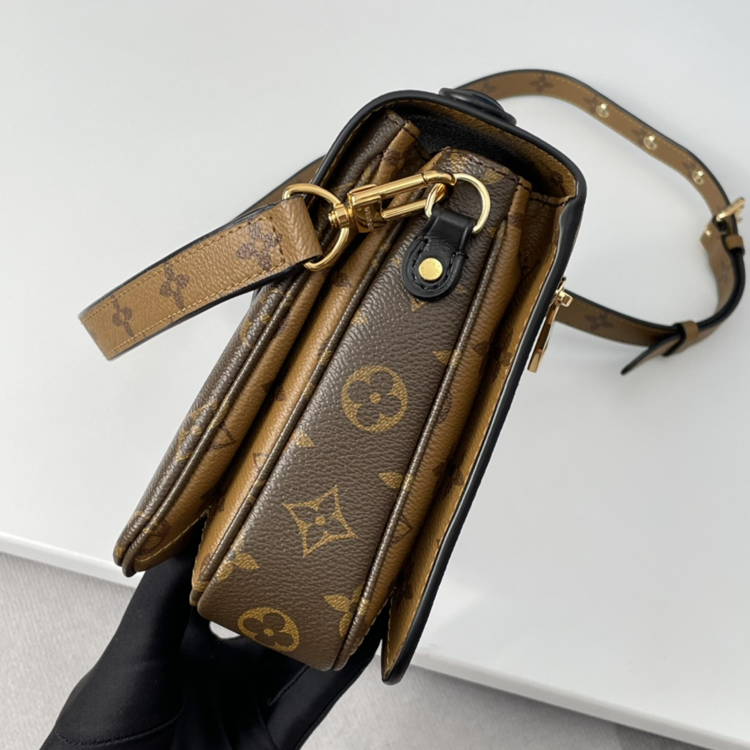 Louis Vuitton M44875 M44876 Pochette Métis Women Shoulder Bags Size 25*19*7cm