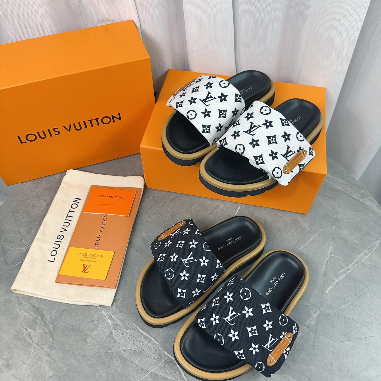 Louis Vuitton Slippers Size 36-45 2-Color