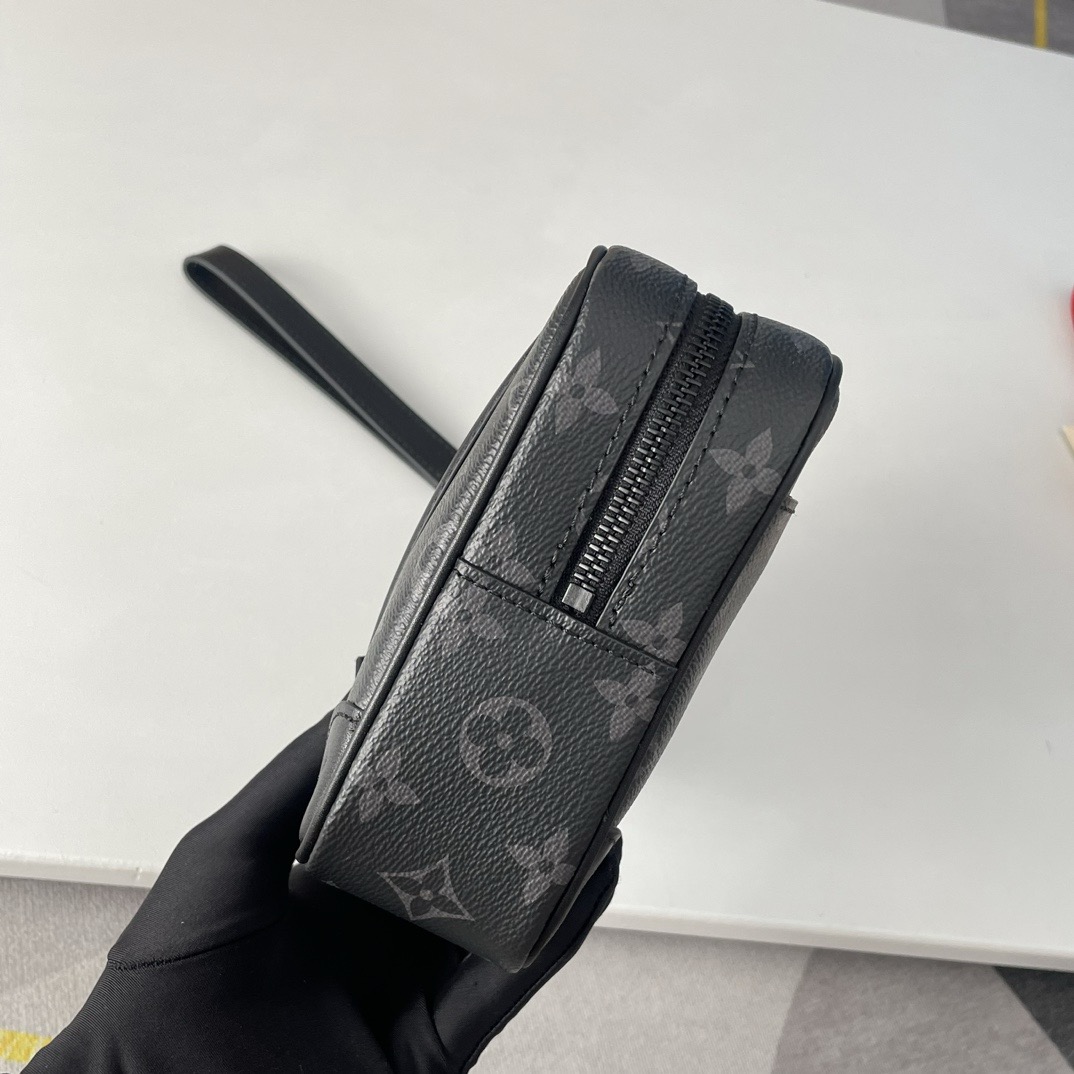 Louis Vuitton M82076 Pochette Kasai Mens Shoulder Bags Size 25*15.5*6.5cm