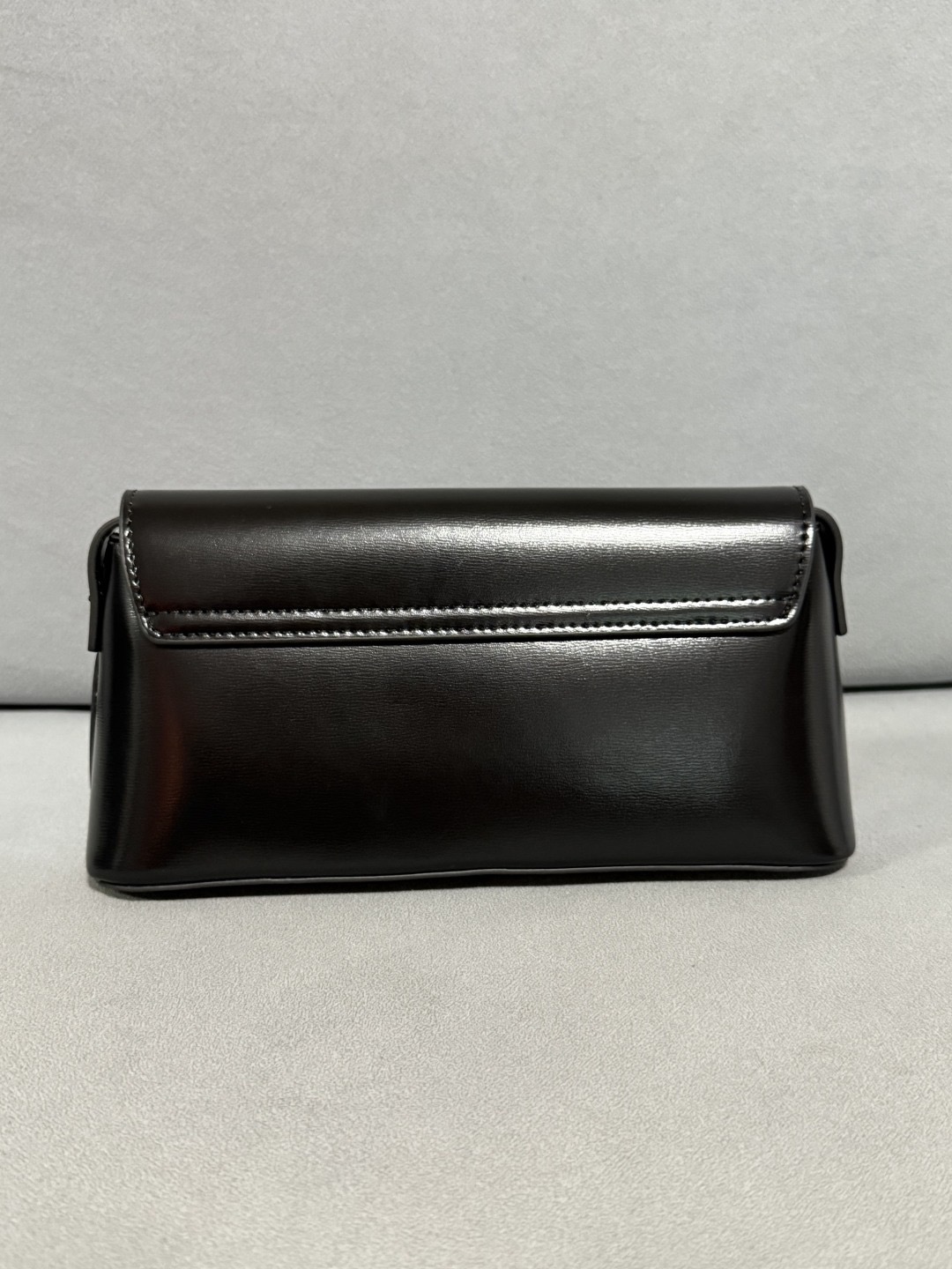 Celine 25ss Lulu Women Shoulder Bags Size 24*11.5*8cm