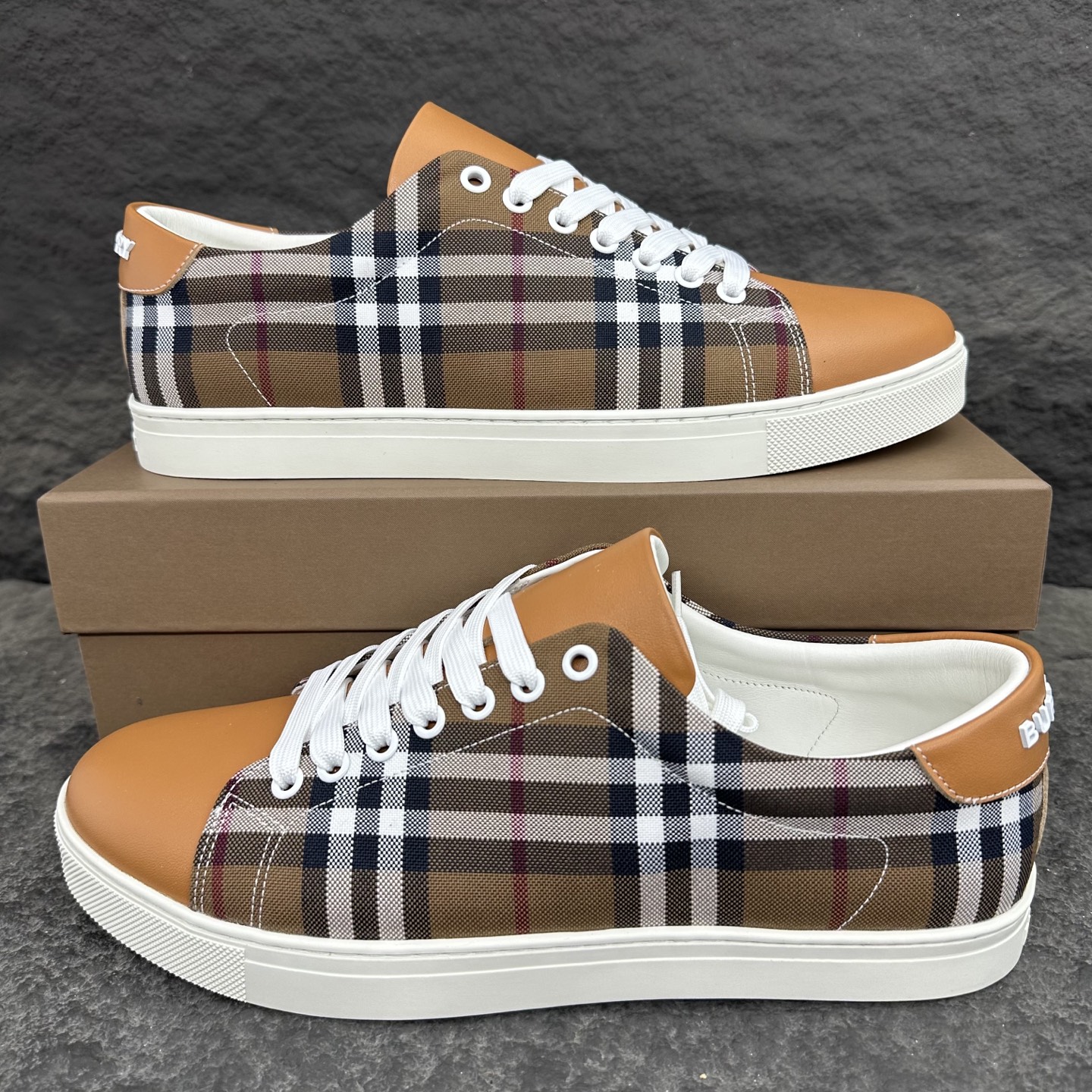Burberry Sneaker Size 36-46