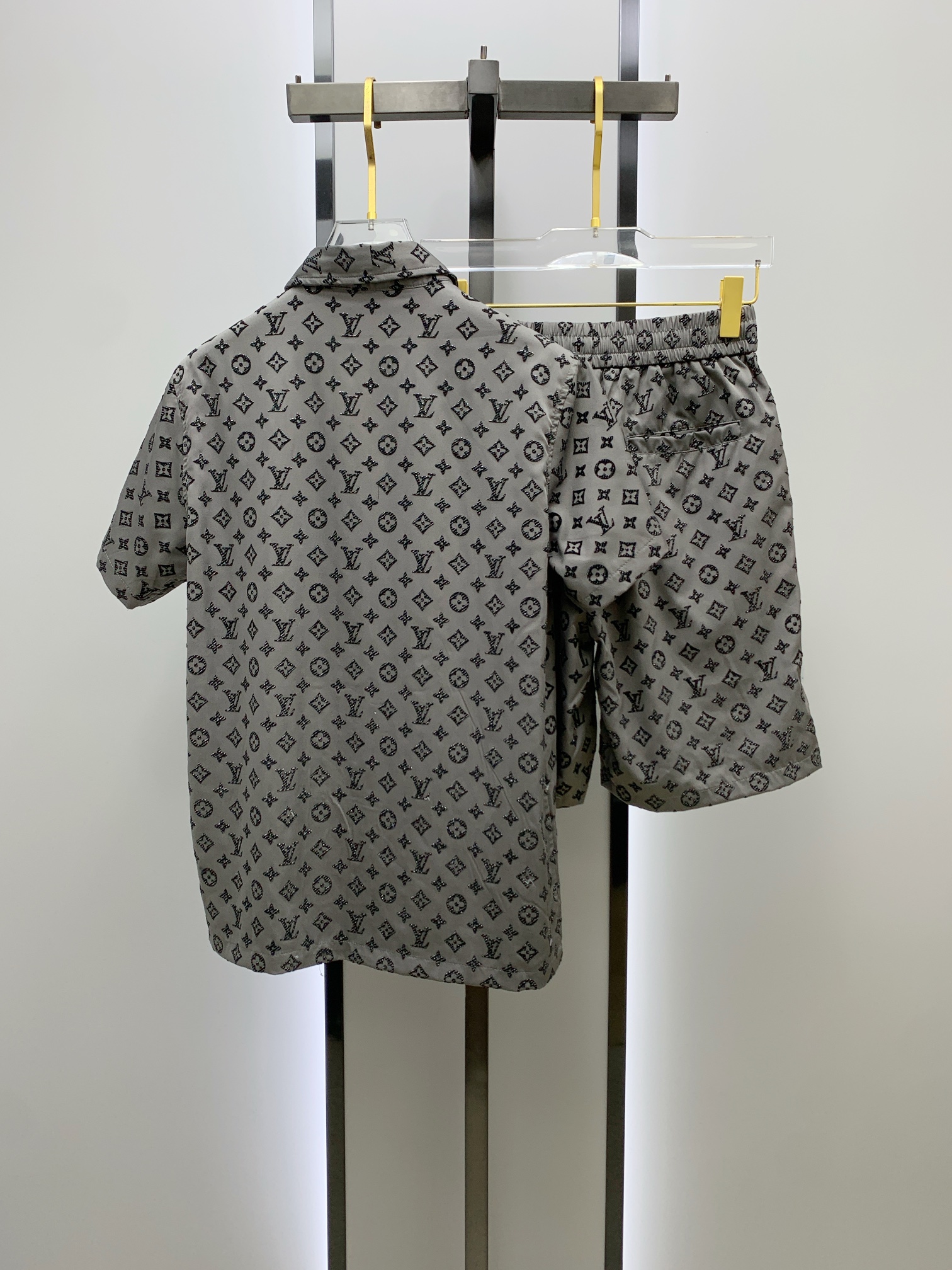 Louis Vuitton Sommeranzug Size M-XXL