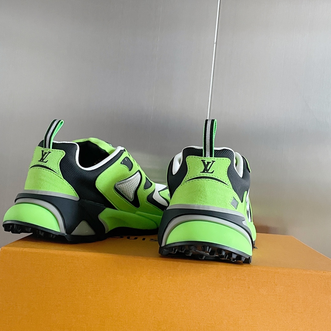 Louis Vuitton LV Runner Tatic Sneaker Size 40-46