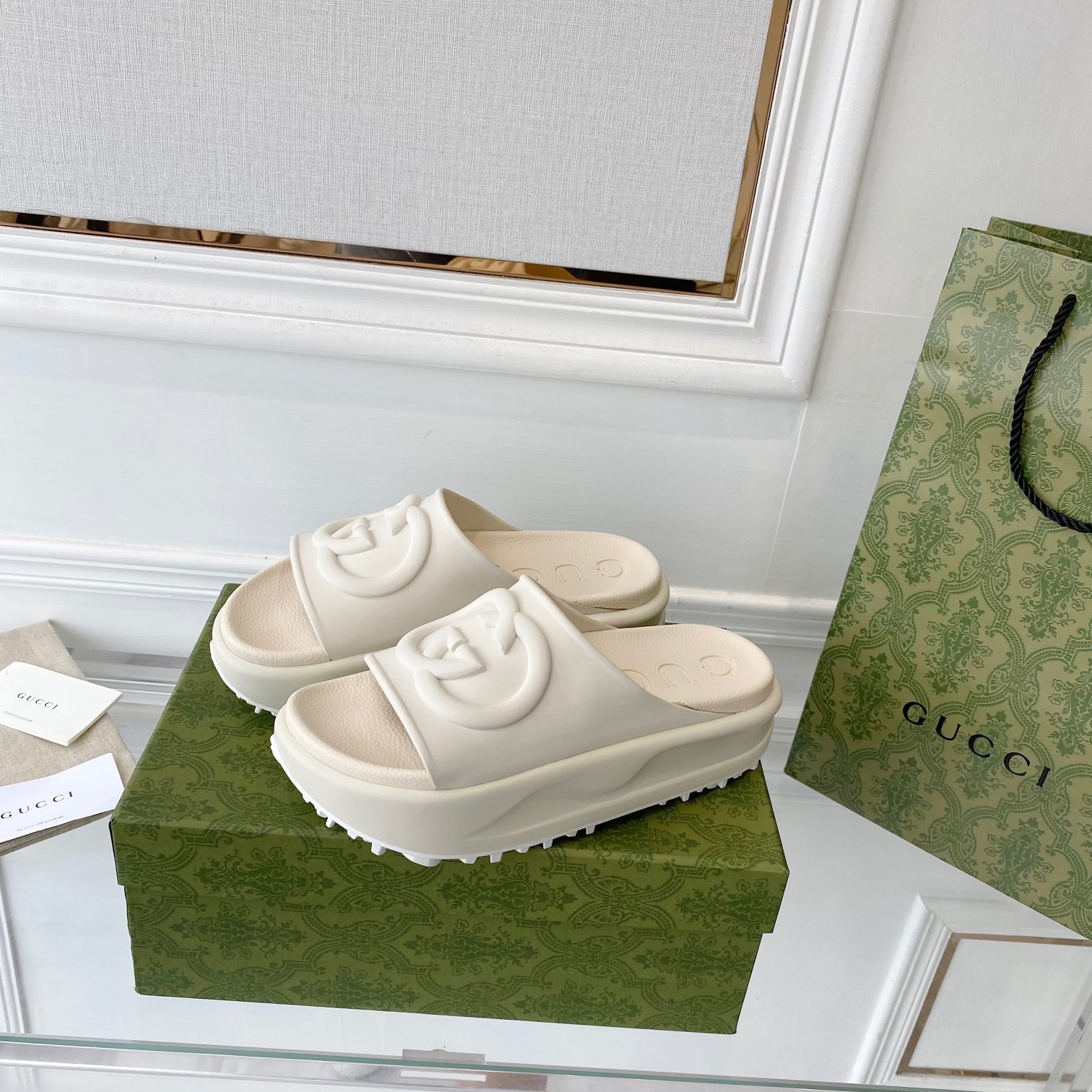 Gucci Interlocking G Slippers Size 36-41 4-Color