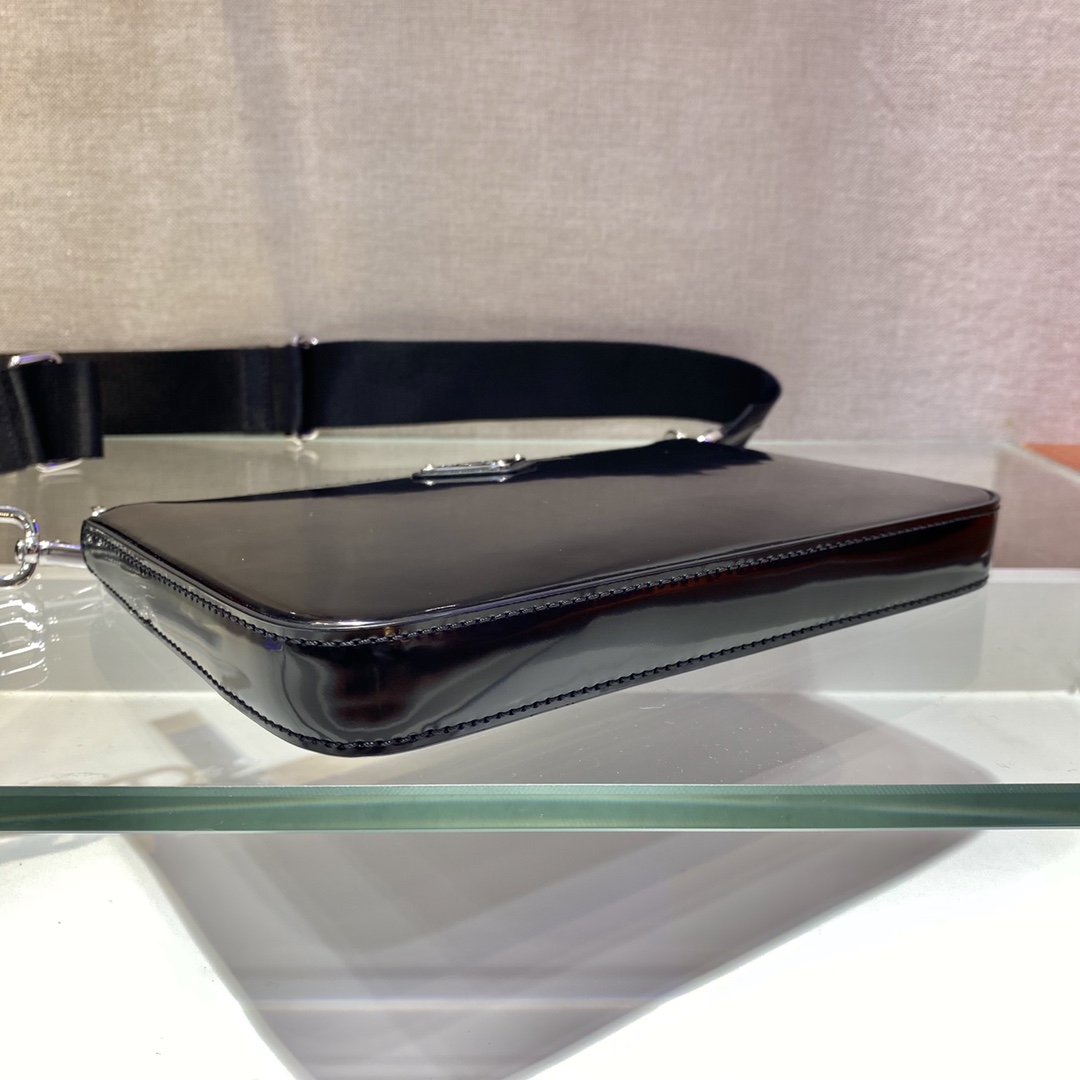 Prada 2VH129 Brushed Leather Mens Shoulder Bags Size 22*14*2.5cm